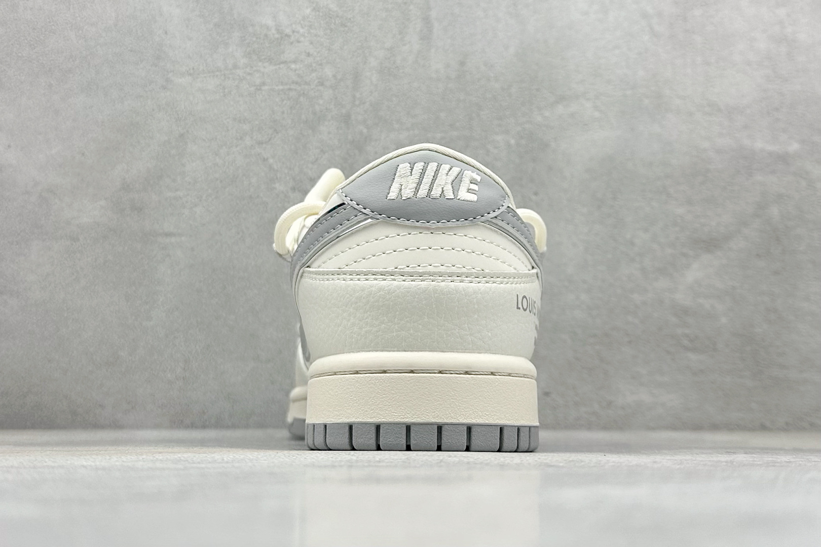 XC版Nike SB Dunk Low LV联名 绑带灰勾 周年高端定制 低帮休闲板鞋 DM6868-092