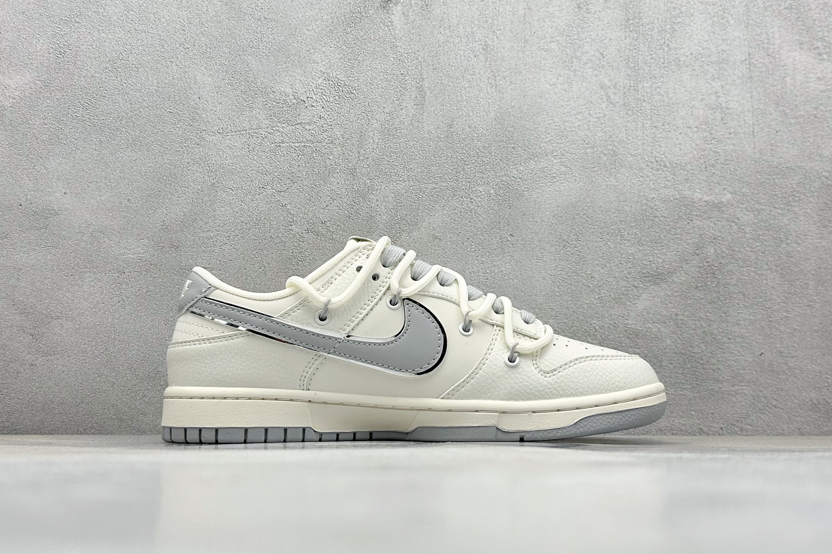 XC版Nike SB Dunk Low LV联名 绑带灰勾 周年高端定制 低帮休闲板鞋 DM6868-092