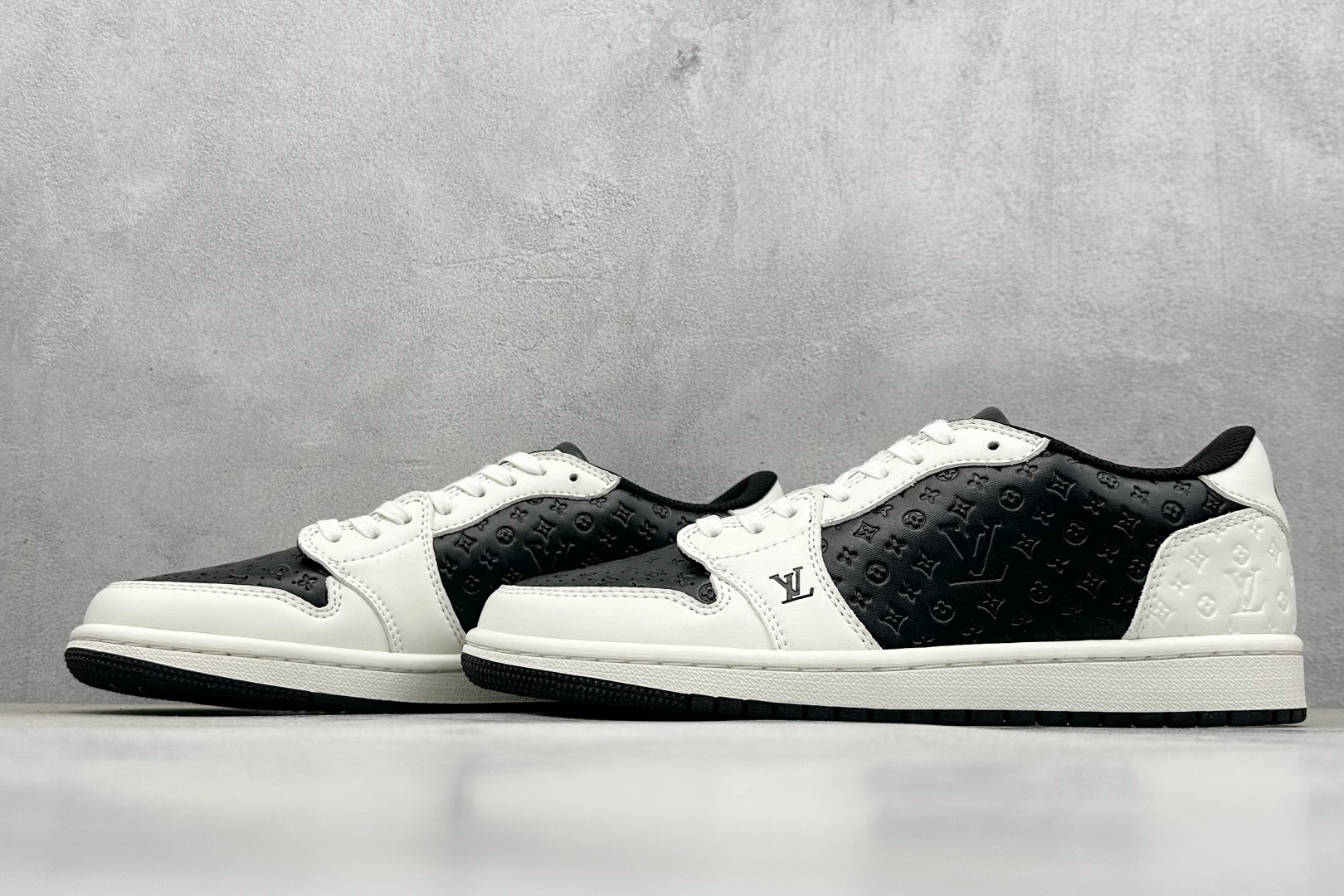LV路易威登 Louis Vuitton Trainer Sneaker Low 低帮复古休闲运动文化百搭篮球板鞋