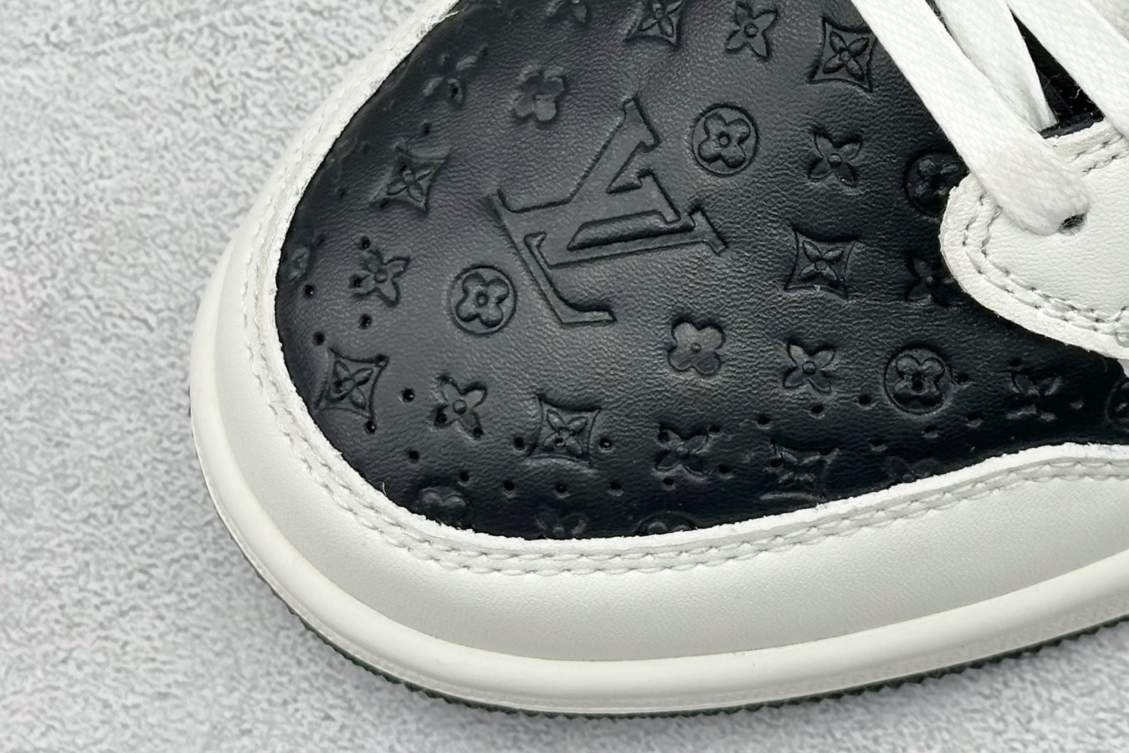 LV路易威登 Louis Vuitton Trainer Sneaker Low 低帮复古休闲运动文化百搭篮球板鞋