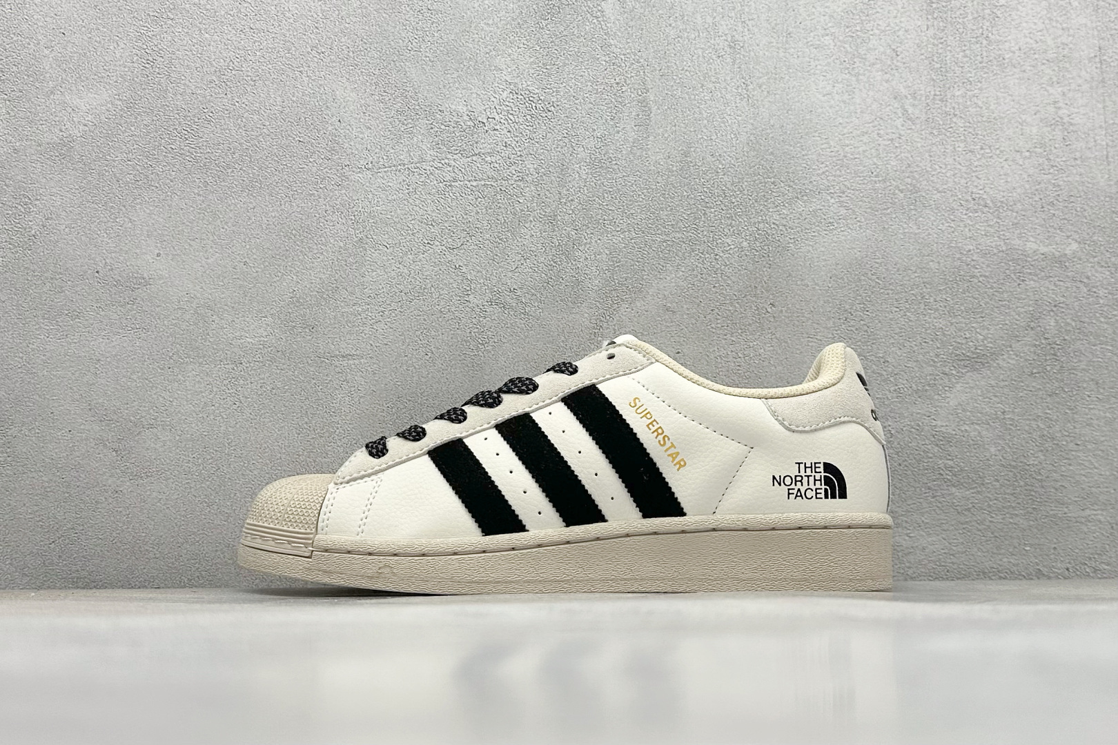 AD Originals Superstar x 贝壳头 联名 BZ2507