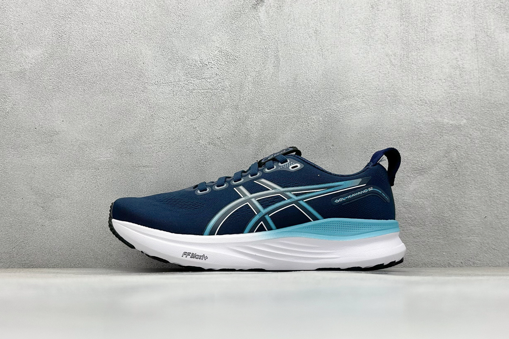 Asics Gel-Kayano 32 亚瑟士运动休闲透气专业跑鞋 1012B837-101