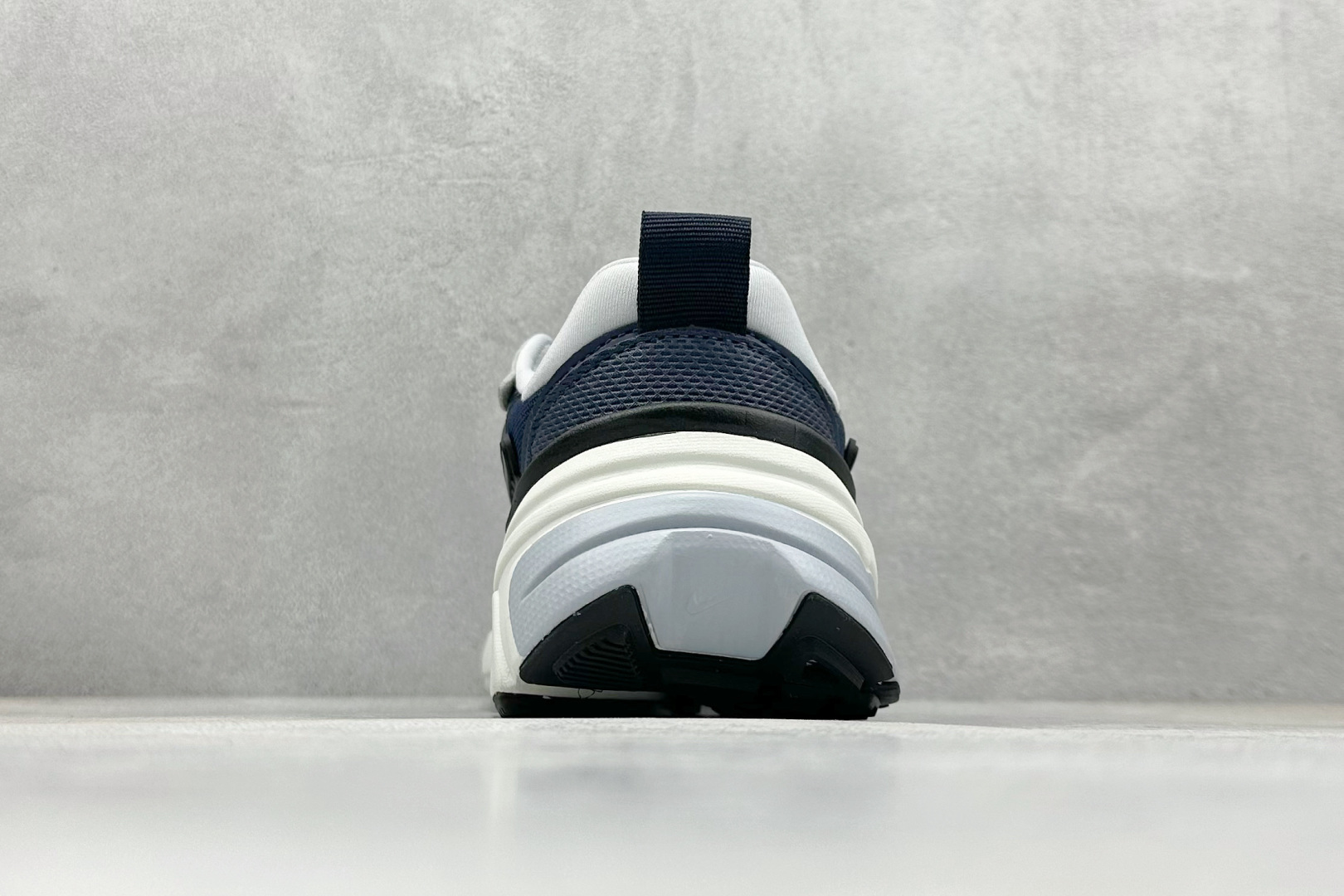 NK V2K Run 减震防滑复古低帮跑步鞋 HJ4497-400