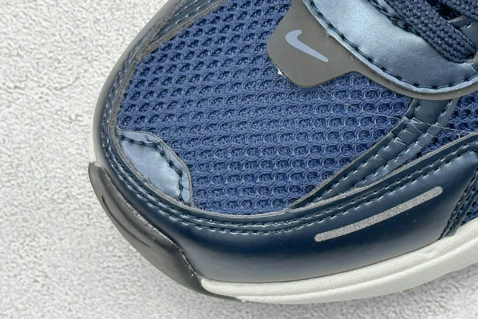 NK V2K Run 减震防滑复古低帮跑步鞋 HJ4497-400