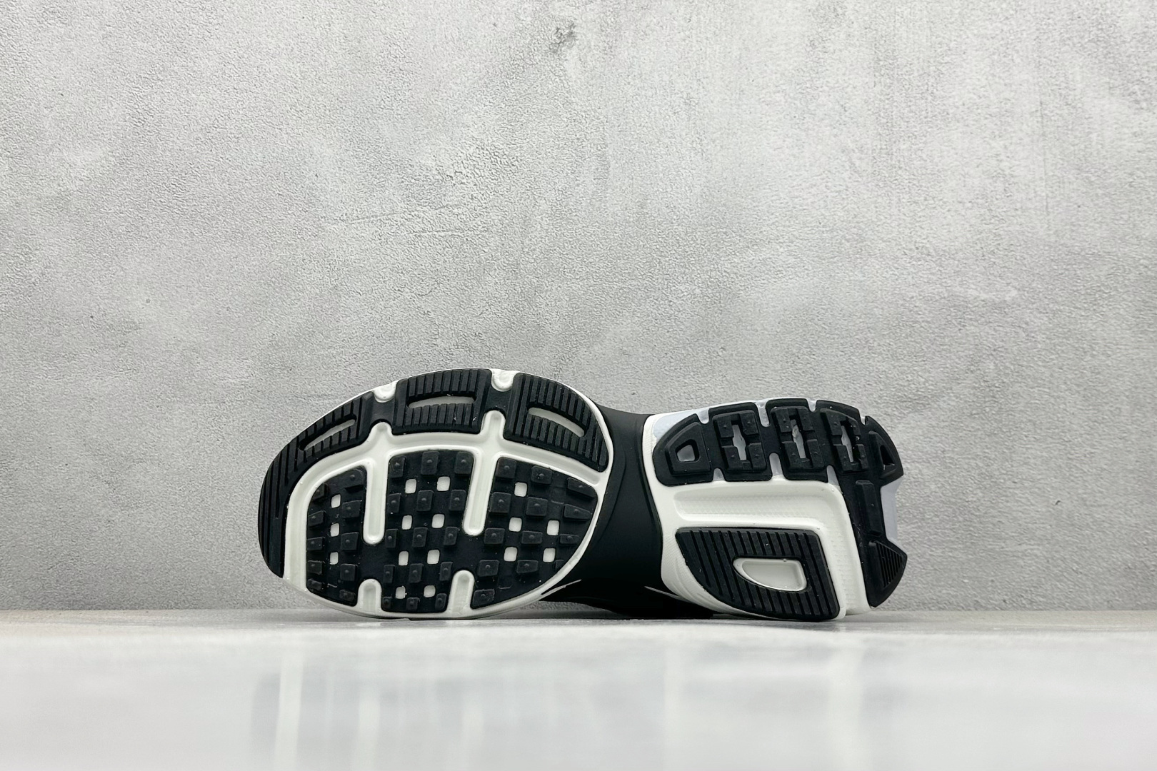 NK V2K Run 减震防滑复古低帮跑步鞋 HJ4497-400