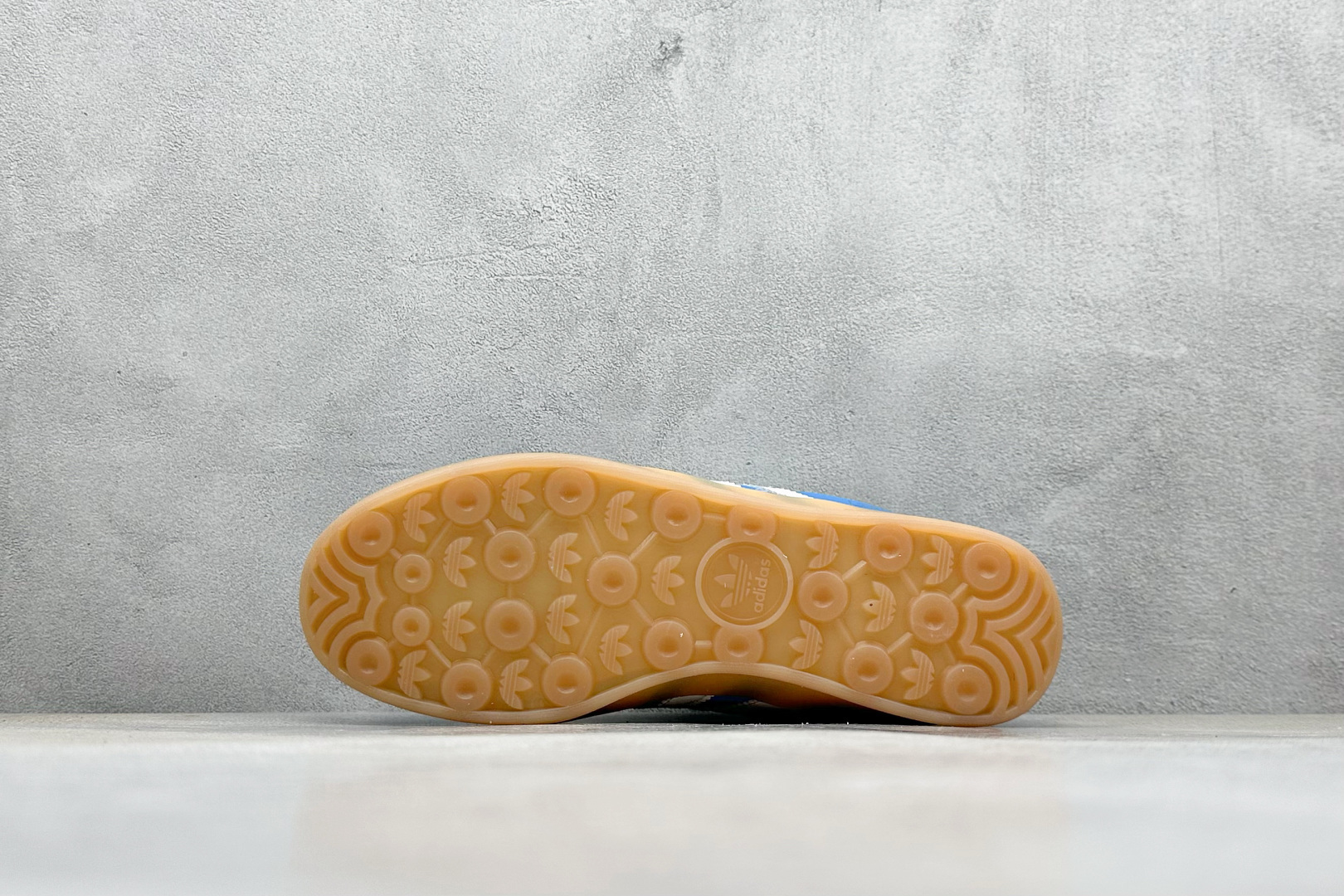 HY版Adidas Original Gazelle Indoor 复古休闲运动德训风板鞋 IF9734