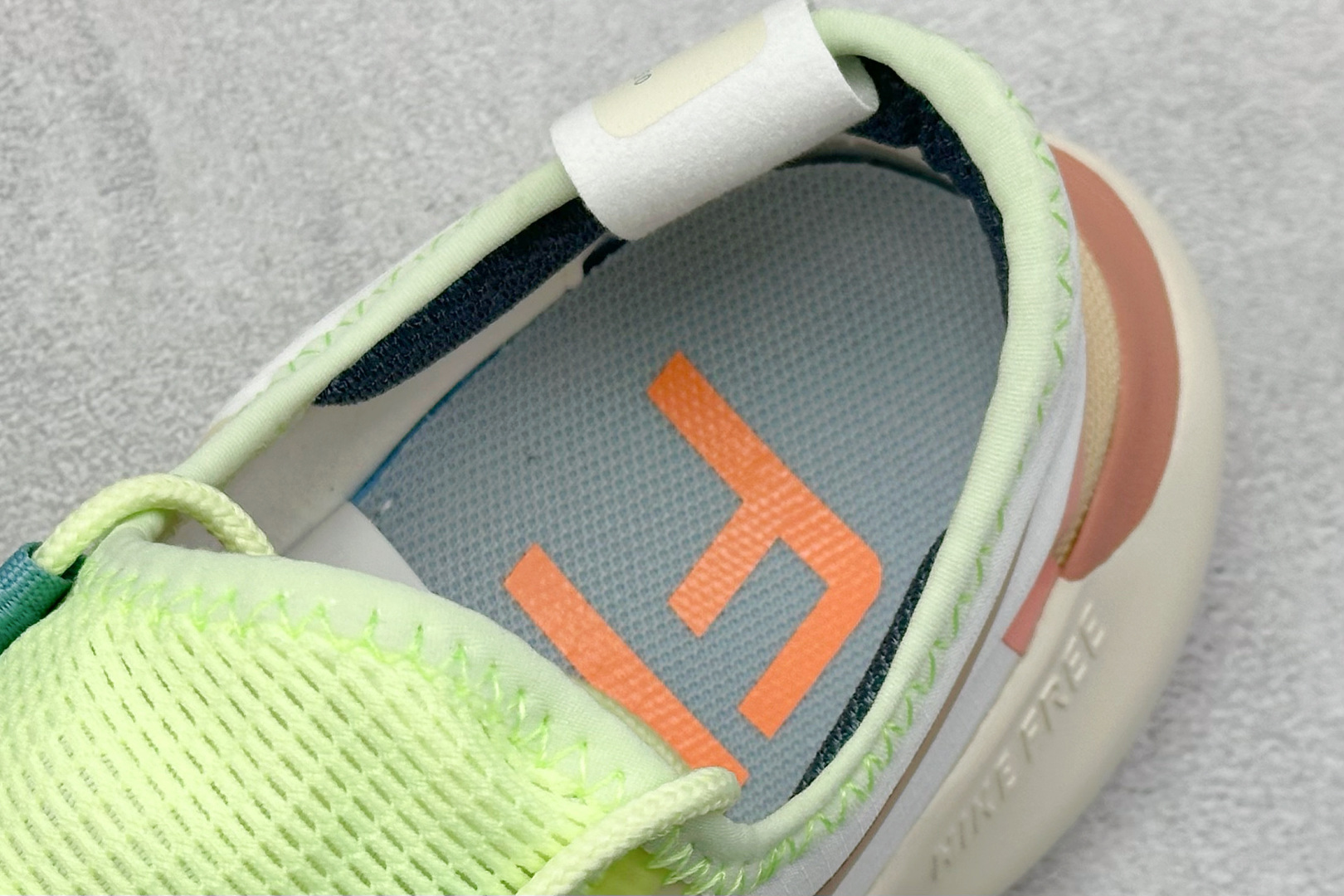 CH版Nk Free RN 2.0 耐克赤足超轻量跑鞋 CJ0270-101