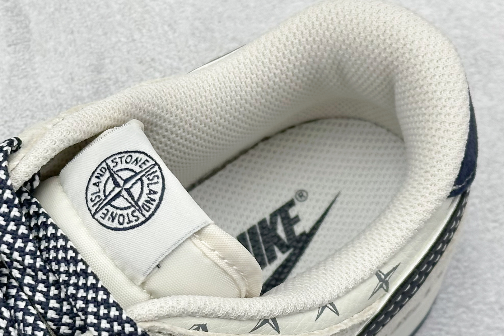 XC版Nk SB Dunk Low 迪奥 x 石头岛三方联名 猪八黑勾 周年高端定制 低帮休闲板鞋 DJ2024-085