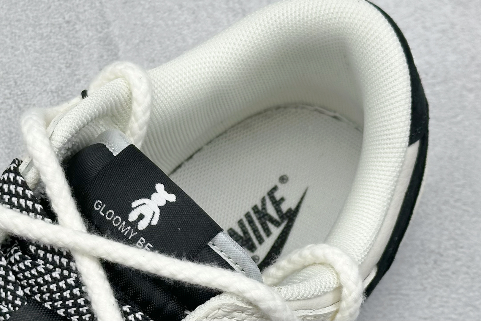 XC版Nike SB Dunk Low x Louis Vuitton x Bearbrick 三方联名 米黑小钩绑带 SJ2068-291