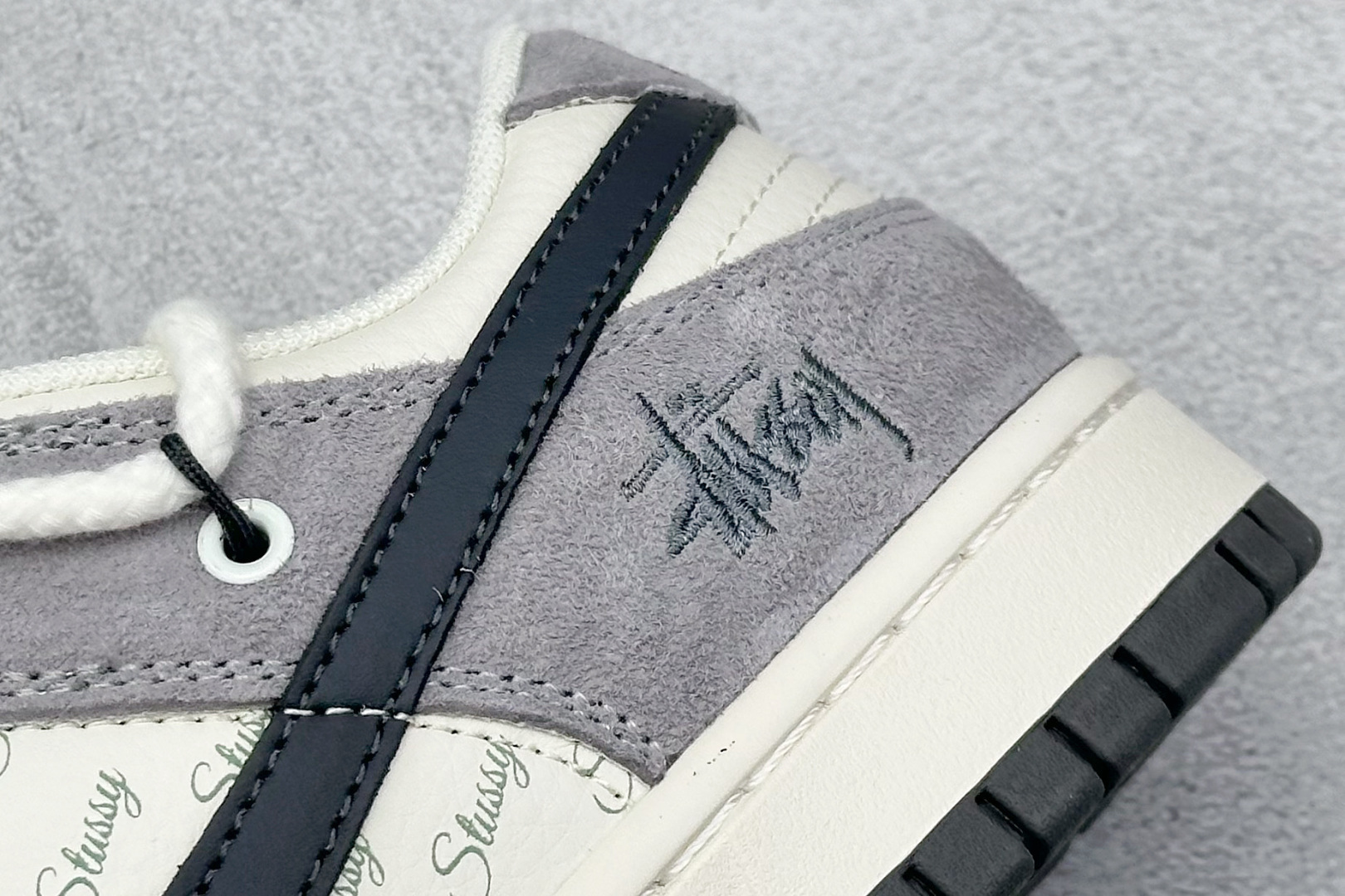 XC版Nike SB Dunk Low x Stussy 米黑麻绳双绑带 SJ2068-295