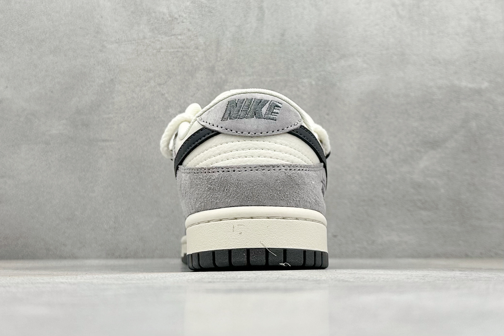 XC版Nike SB Dunk Low x Stussy 米黑麻绳双绑带 SJ2068-295