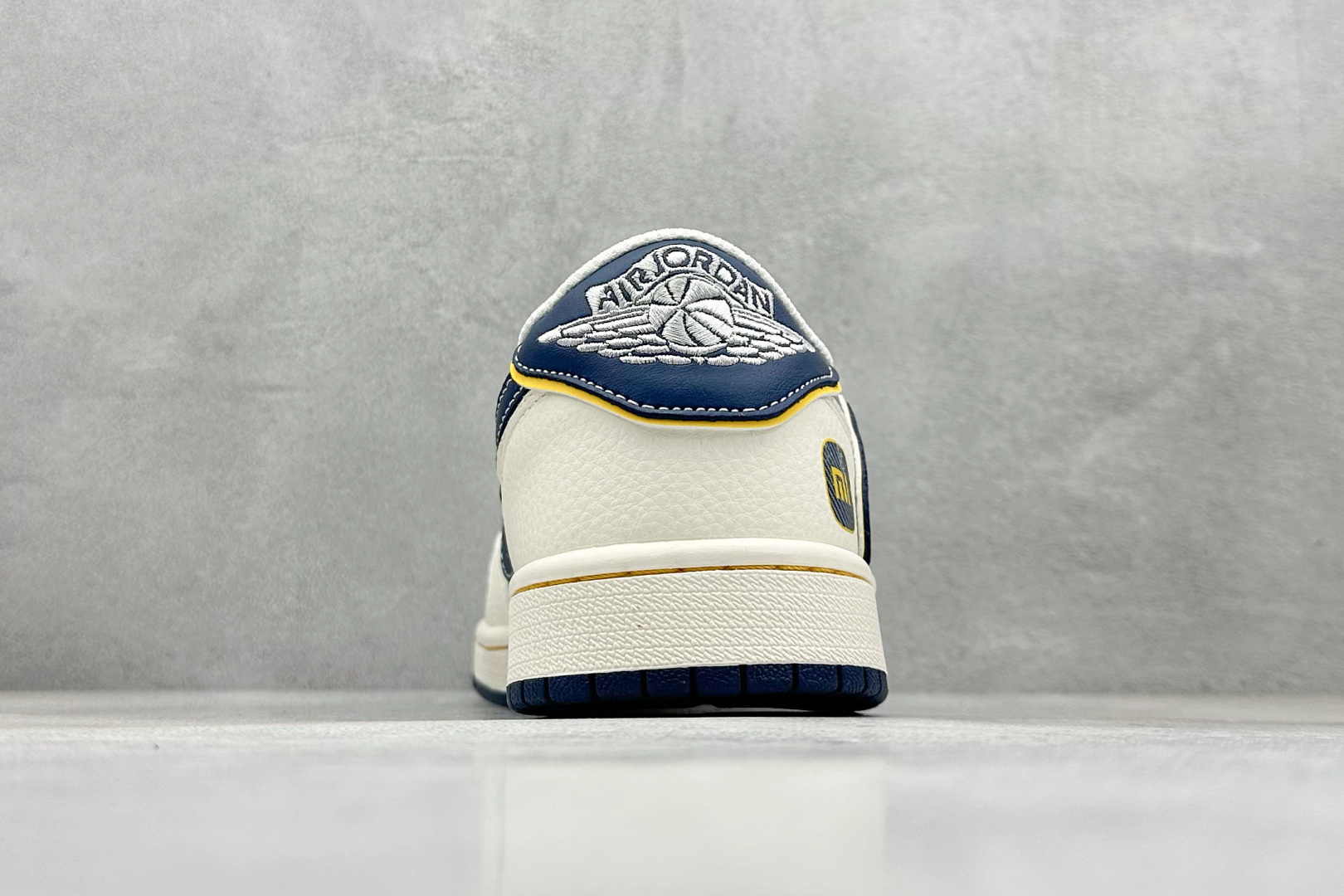 
XC版Nike SB Dunk Low 小米联名 流星蓝 周年高端定制 低帮休闲板鞋
#定制鞋盒 大
