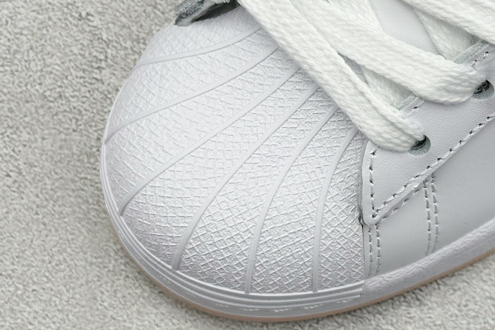 AD Originals Superstar x 贝壳头 JH7056