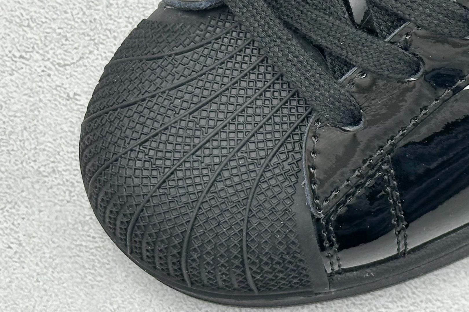 AD Originals Superstar x 贝壳头 JH7756