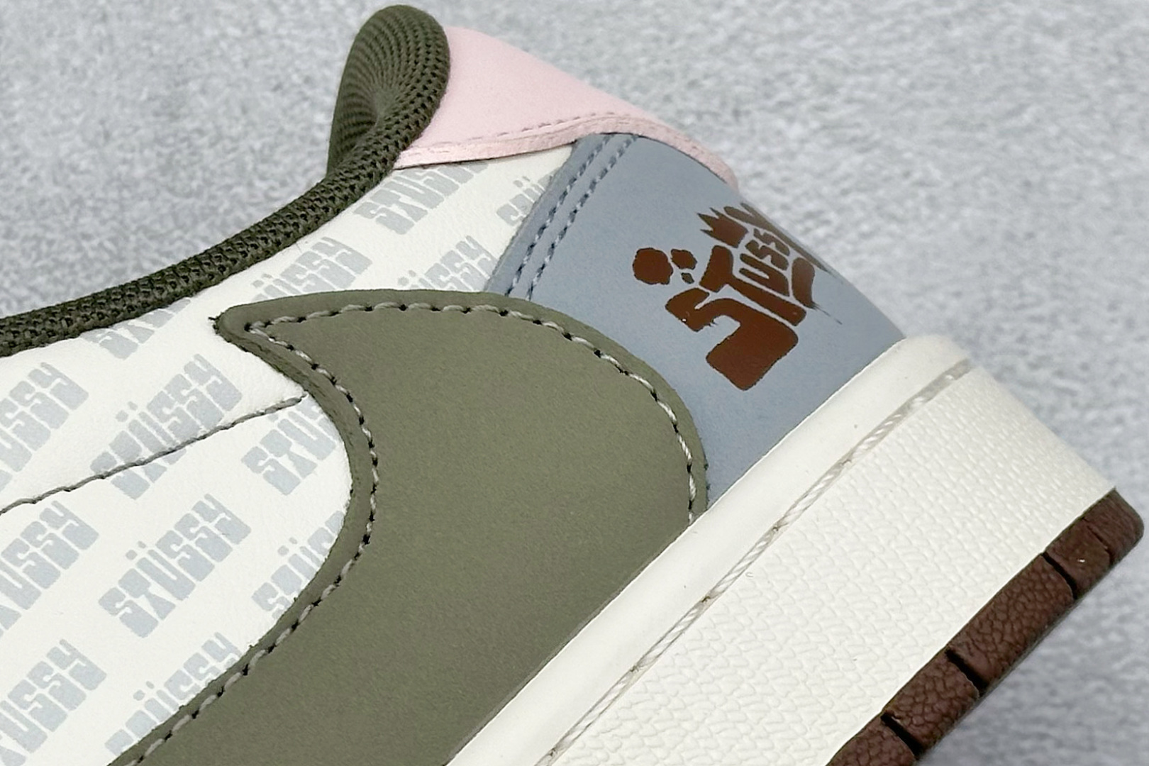 Travis Scott x Nike Air Jordan 1 Low x Stussy Air Jordan 1 Low 反转灰白小勾倒钩 XD0798-303