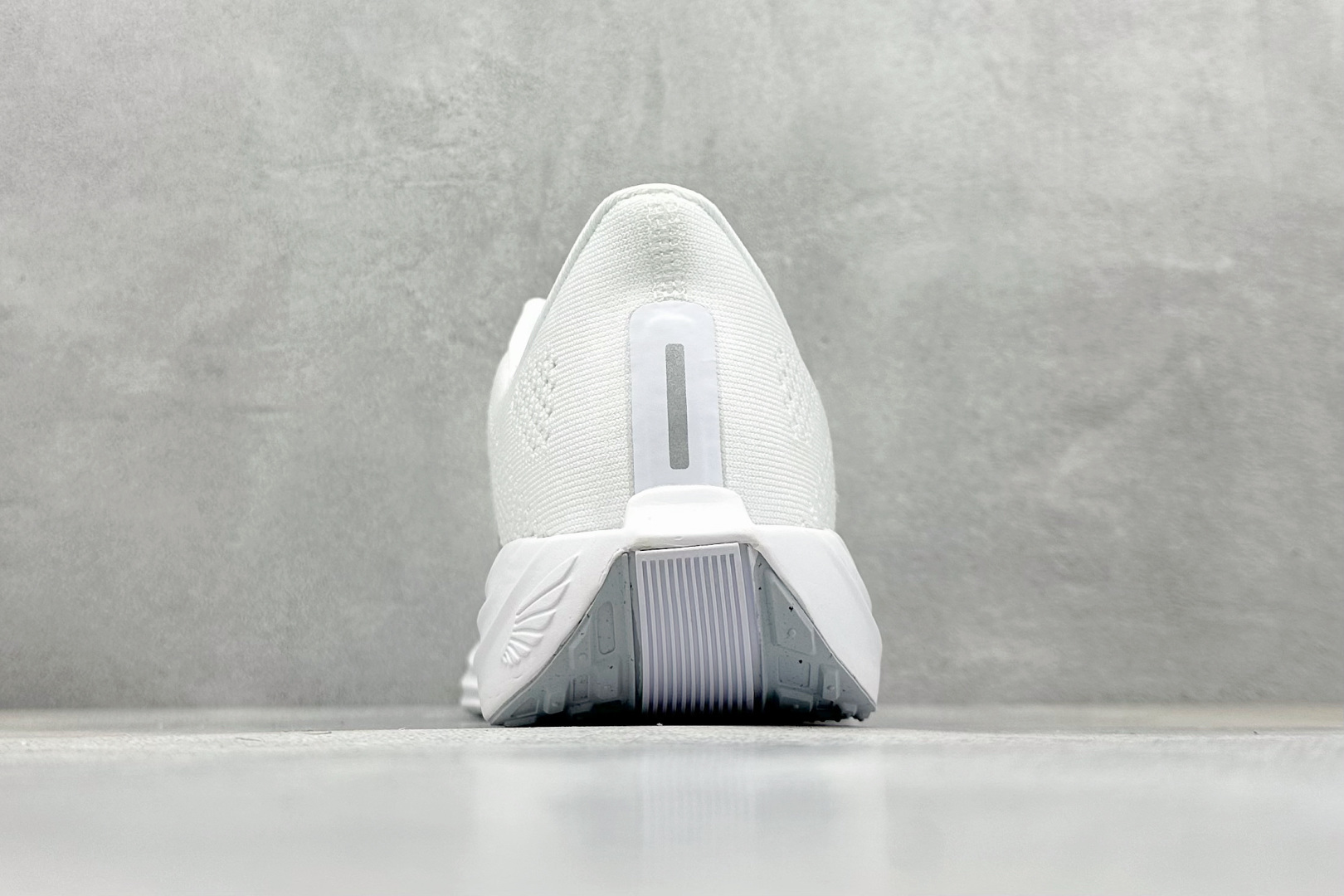 RS版 Air Zoom Pegasus 35 飞马系列 FQ7262-102-莆田鞋,莆田鞋货源,高仿鞋,高仿鞋货源,安福档口,莆田高仿鞋,莆田鞋批发,高仿鞋批发,莆田高仿运动鞋,高仿运动鞋,莆田运动鞋 RS版 Air Zoom Pegasus 35 飞马系列 FQ7262-102