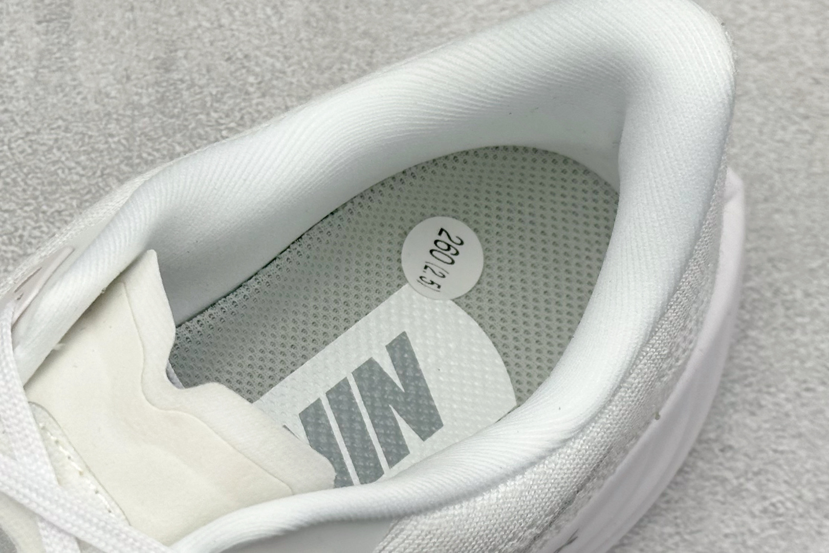 RS版 Air Zoom Pegasus 35 飞马系列 FQ7262-102-莆田鞋,莆田鞋货源,高仿鞋,高仿鞋货源,安福档口,莆田高仿鞋,莆田鞋批发,高仿鞋批发,莆田高仿运动鞋,高仿运动鞋,莆田运动鞋 RS版 Air Zoom Pegasus 35 飞马系列 FQ7262-102