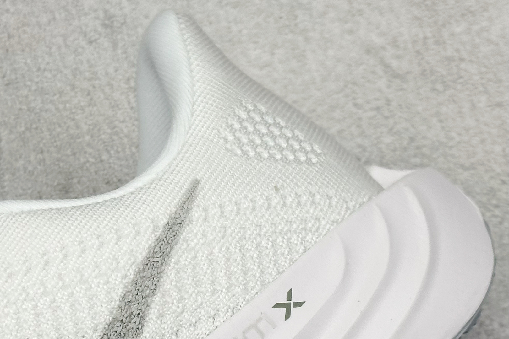 RS版 Air Zoom Pegasus 35 飞马系列 FQ7262-102-莆田鞋,莆田鞋货源,高仿鞋,高仿鞋货源,安福档口,莆田高仿鞋,莆田鞋批发,高仿鞋批发,莆田高仿运动鞋,高仿运动鞋,莆田运动鞋 RS版 Air Zoom Pegasus 35 飞马系列 FQ7262-102