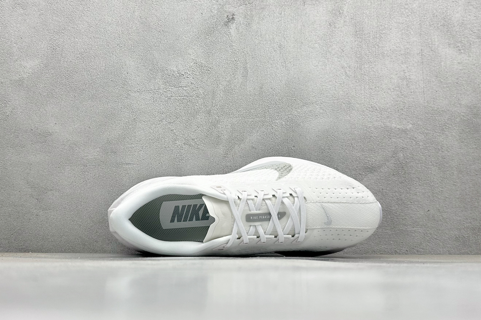 RS版 Air Zoom Pegasus 35 飞马系列 FQ7262-102-莆田鞋,莆田鞋货源,高仿鞋,高仿鞋货源,安福档口,莆田高仿鞋,莆田鞋批发,高仿鞋批发,莆田高仿运动鞋,高仿运动鞋,莆田运动鞋 RS版 Air Zoom Pegasus 35 飞马系列 FQ7262-102