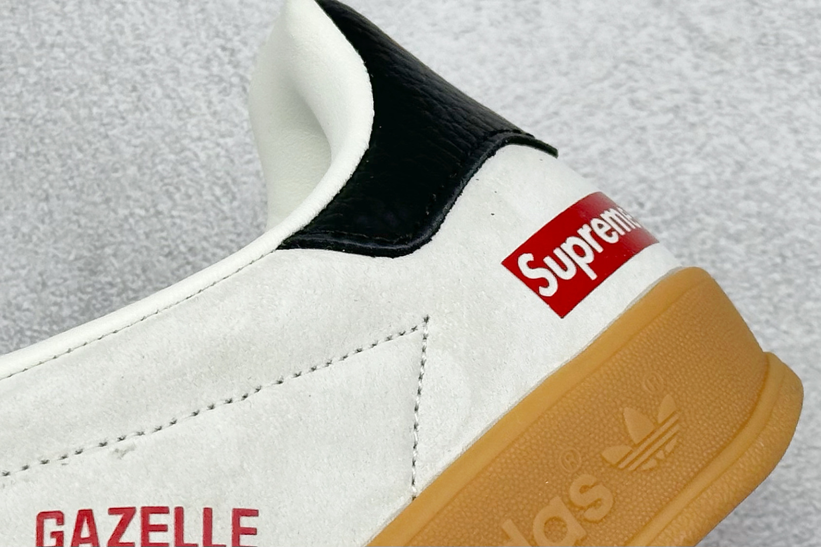 SC版Adidas三叶草SAMBA x Supreme 黑白 休闲板鞋 SC9207-726