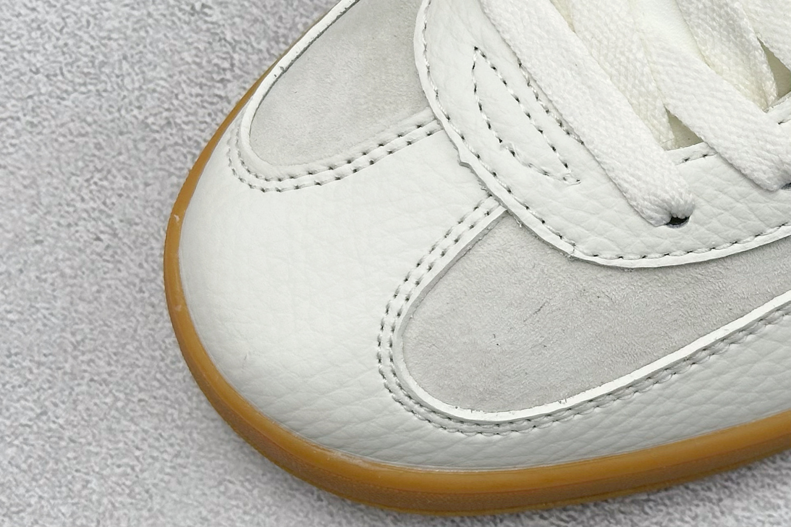 SC版Adidas三叶草SAMBA x Supreme 黑白 休闲板鞋 SC9207-726