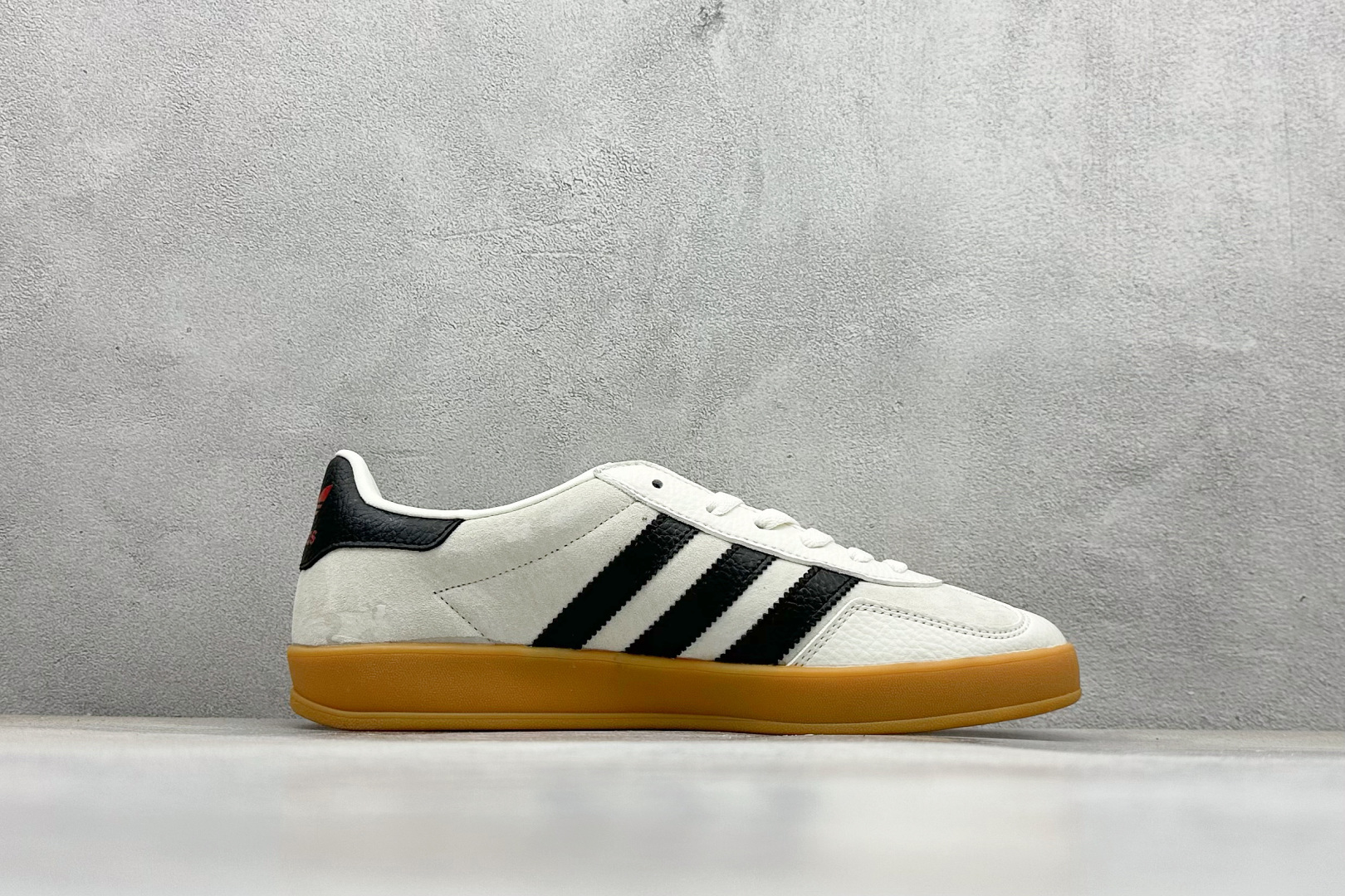 SC版Adidas三叶草SAMBA x Supreme 黑白 休闲板鞋 SC9207-726