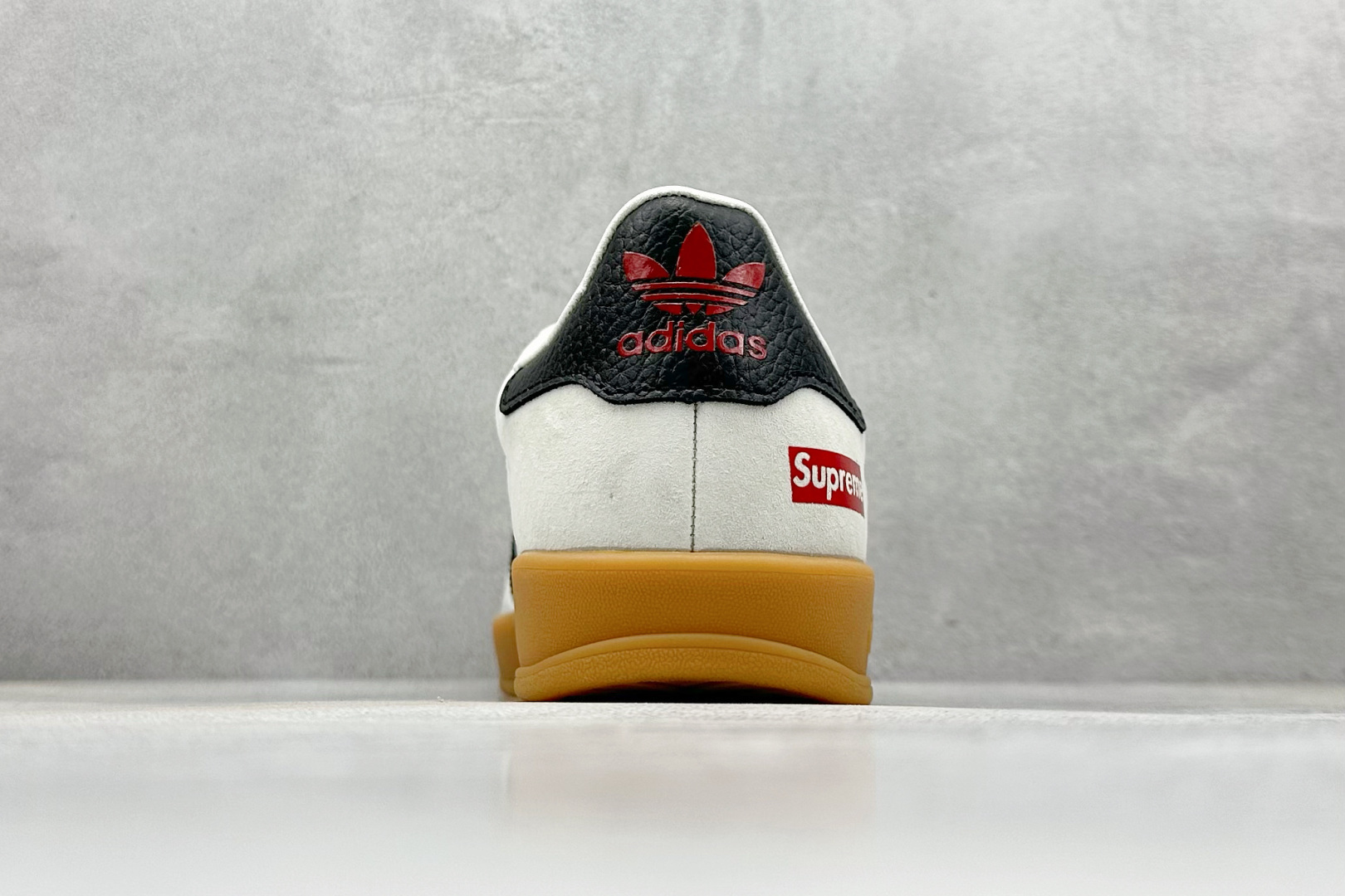 SC版Adidas三叶草SAMBA x Supreme 黑白 休闲板鞋 SC9207-726
