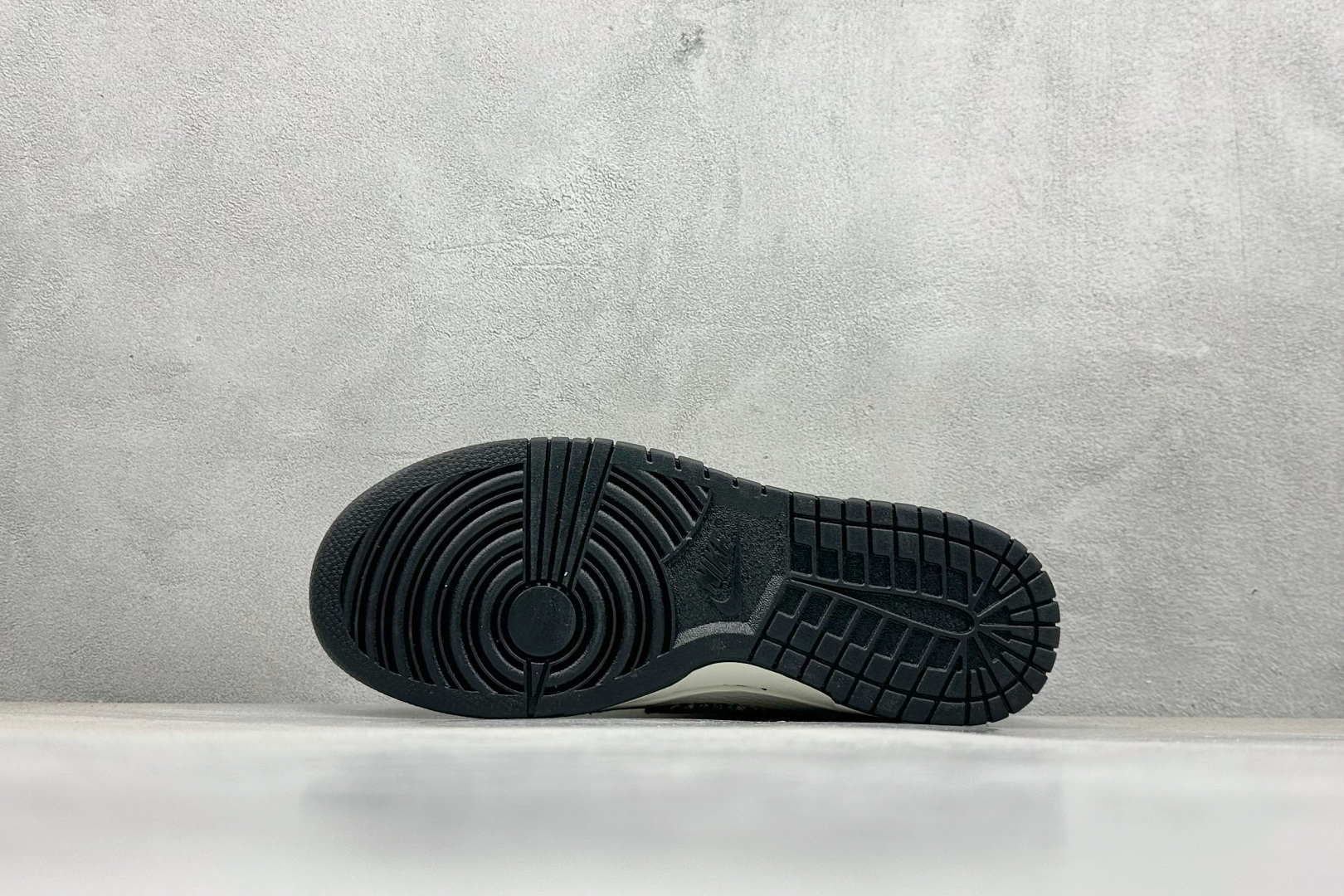 SC版Nike SB Dunk Low 古驰联名 黑灰牛仔 周年高端定制 低帮休闲板鞋 SC9207-418