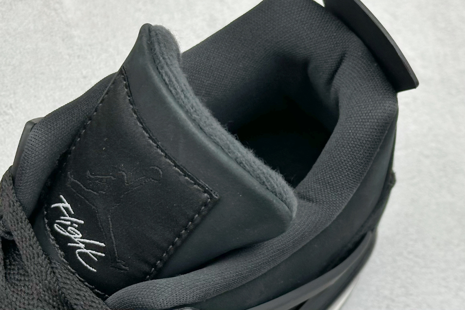 F版Nigel Sylvester x Air Jordan AJ4 Retro 联名黑砖 HF4340-001