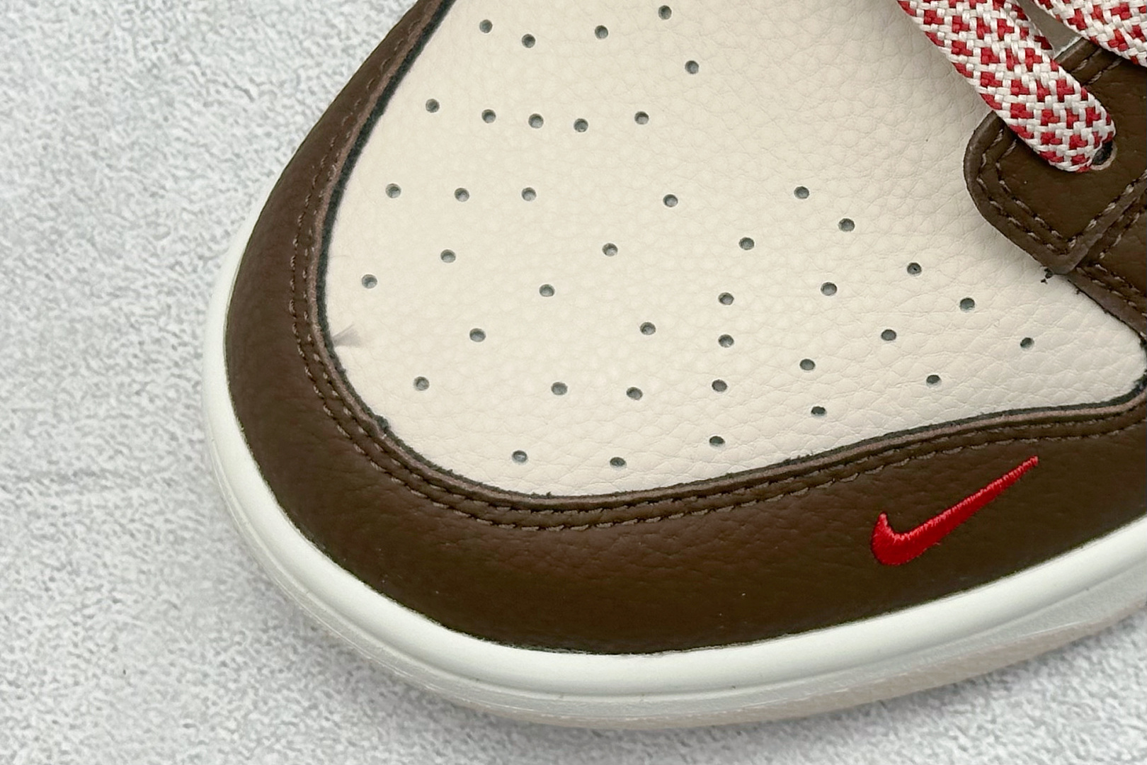 XC版Nk SB Dunk Low Supreme联名 弹幕白勾 周年高端定制 低帮休闲板鞋 DJ2024-091-莆田鞋,莆田鞋货源,高仿鞋,高仿鞋货源,安福档口,莆田高仿鞋,莆田鞋批发,高仿鞋批发,莆田高仿运动鞋,高仿运动鞋,莆田运动鞋 XC版Nk SB Dunk Low Supreme联名 弹幕白勾 周年高端定制 低帮休闲板鞋 DJ2024-091