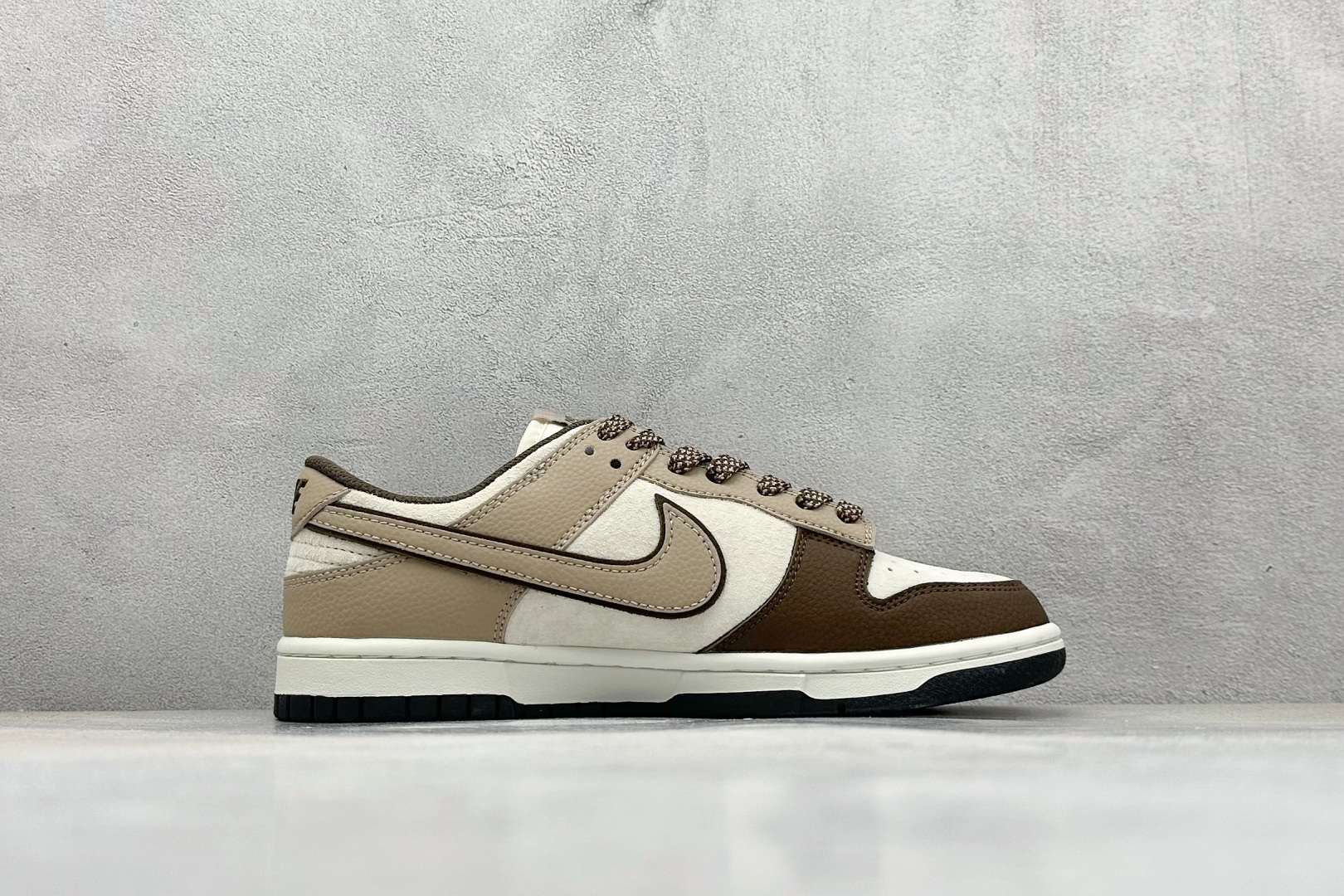 XC版Nk SB Dunk Low 北面联名 字幕棕勾 周年高端定制 低帮休闲板鞋 DJ2024-090