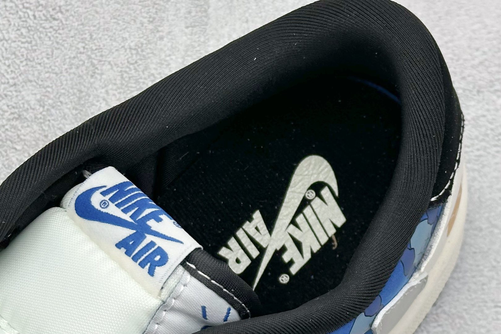 XC版Travis Scott x Fragment Design x Air Jordan 1 Low SP AJ1 乔1 暴力熊联名 灰蓝卡通 低帮文化休闲板鞋 XS2024-053