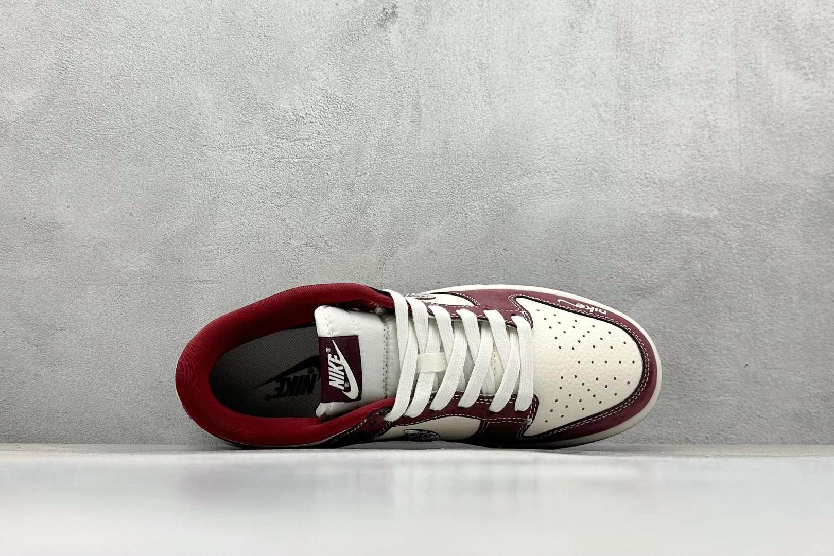 XC版Nike SB Dunk Low Sup联名涂鸦红勾 周年高端定制 低帮休闲板鞋 KK1333-047