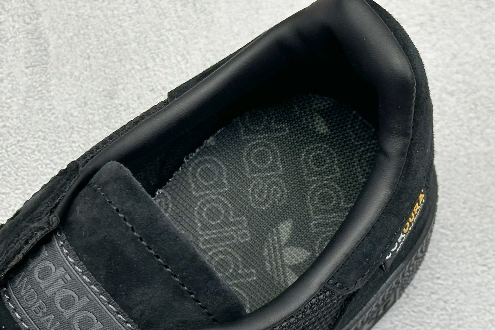 AD Originals Handball SPZL 手球运动员系列百搭休闲运动板鞋 IE6603-莆田鞋,莆田鞋货源,高仿鞋,高仿鞋货源,安福档口,莆田高仿鞋,莆田鞋批发,高仿鞋批发,莆田高仿运动鞋,高仿运动鞋,莆田运动鞋 AD Originals Handball SPZL 手球运动员系列百搭休闲运动板鞋 IE6603