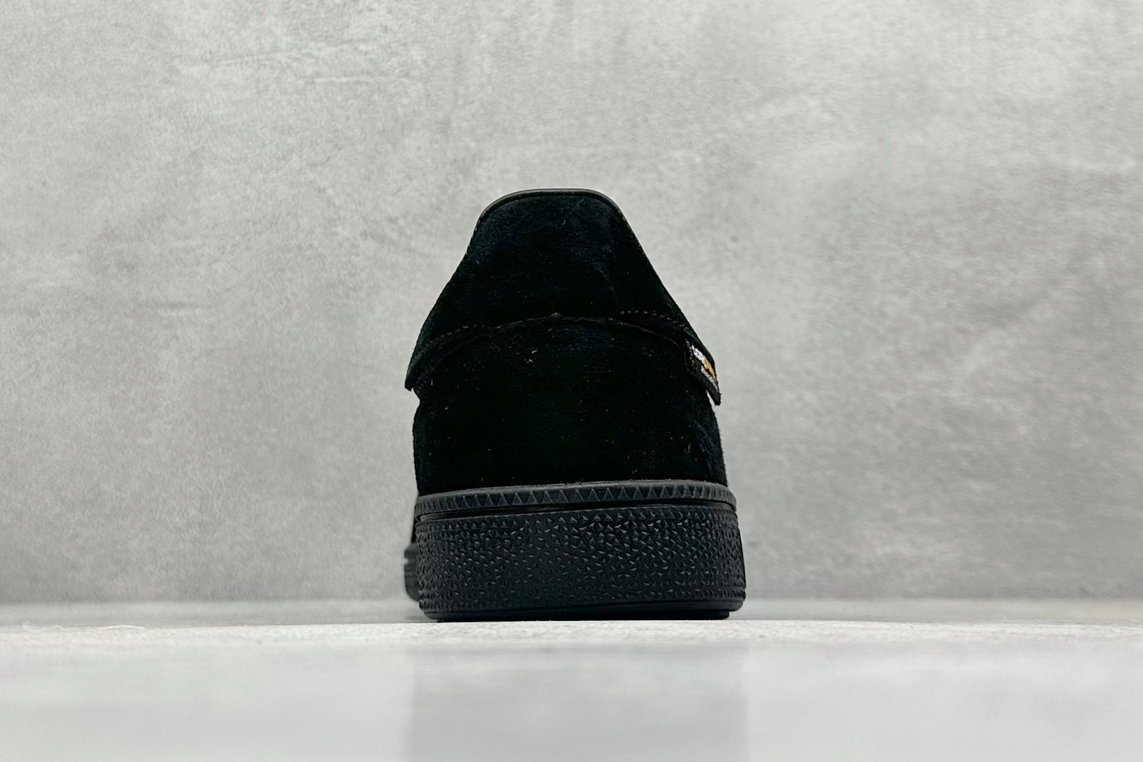 AD Originals Handball SPZL 手球运动员系列百搭休闲运动板鞋 IE6603-莆田鞋,莆田鞋货源,高仿鞋,高仿鞋货源,安福档口,莆田高仿鞋,莆田鞋批发,高仿鞋批发,莆田高仿运动鞋,高仿运动鞋,莆田运动鞋 AD Originals Handball SPZL 手球运动员系列百搭休闲运动板鞋 IE6603