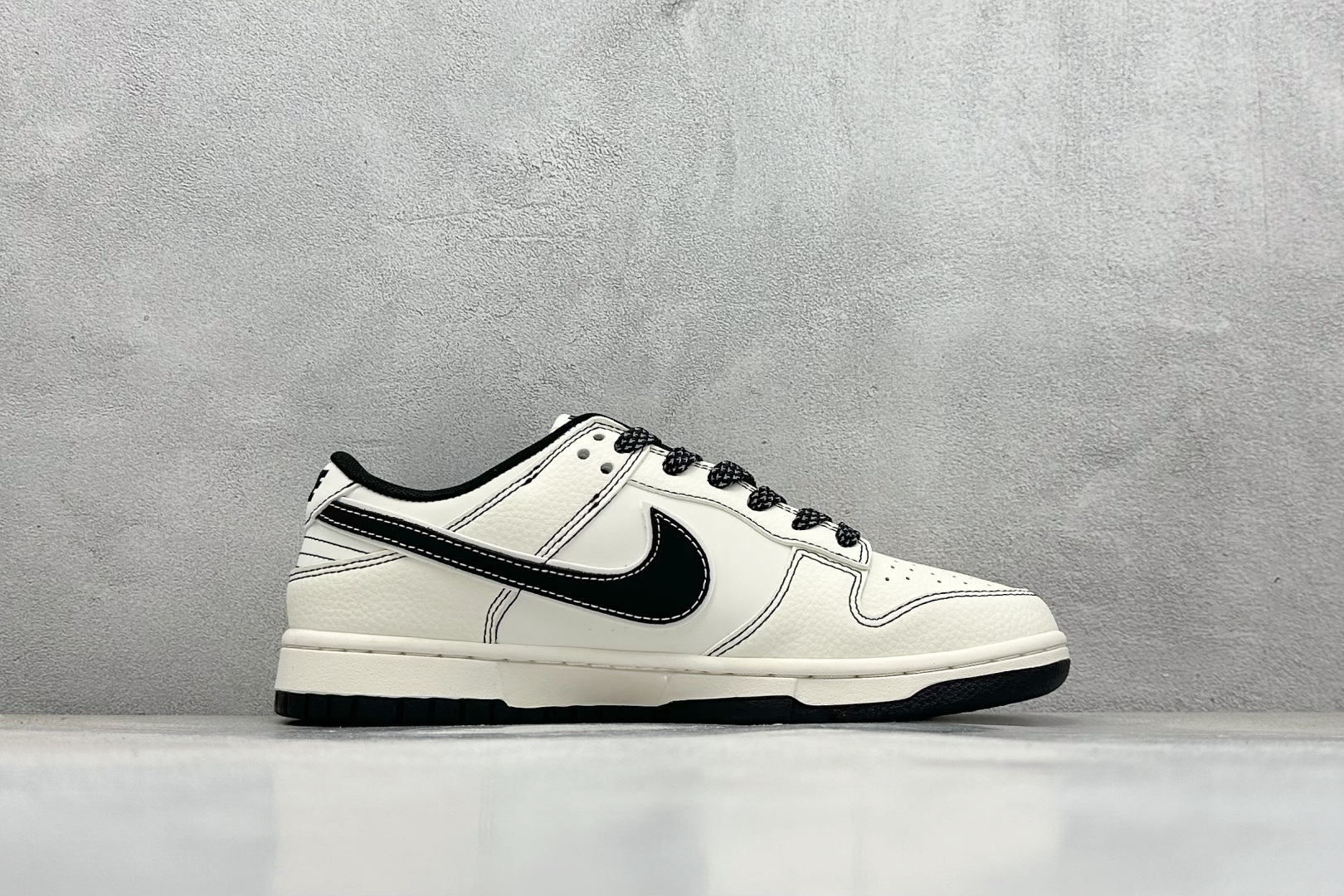 Nike SB Dunk Low“ 北面联名——米黑勾” JP1628-025-莆田鞋,莆田鞋货源,高仿鞋,高仿鞋货源,安福档口,莆田高仿鞋,莆田鞋批发,高仿鞋批发,莆田高仿运动鞋,高仿运动鞋,莆田运动鞋 Nike SB Dunk Low“ 北面联名——米黑勾” JP1628-025