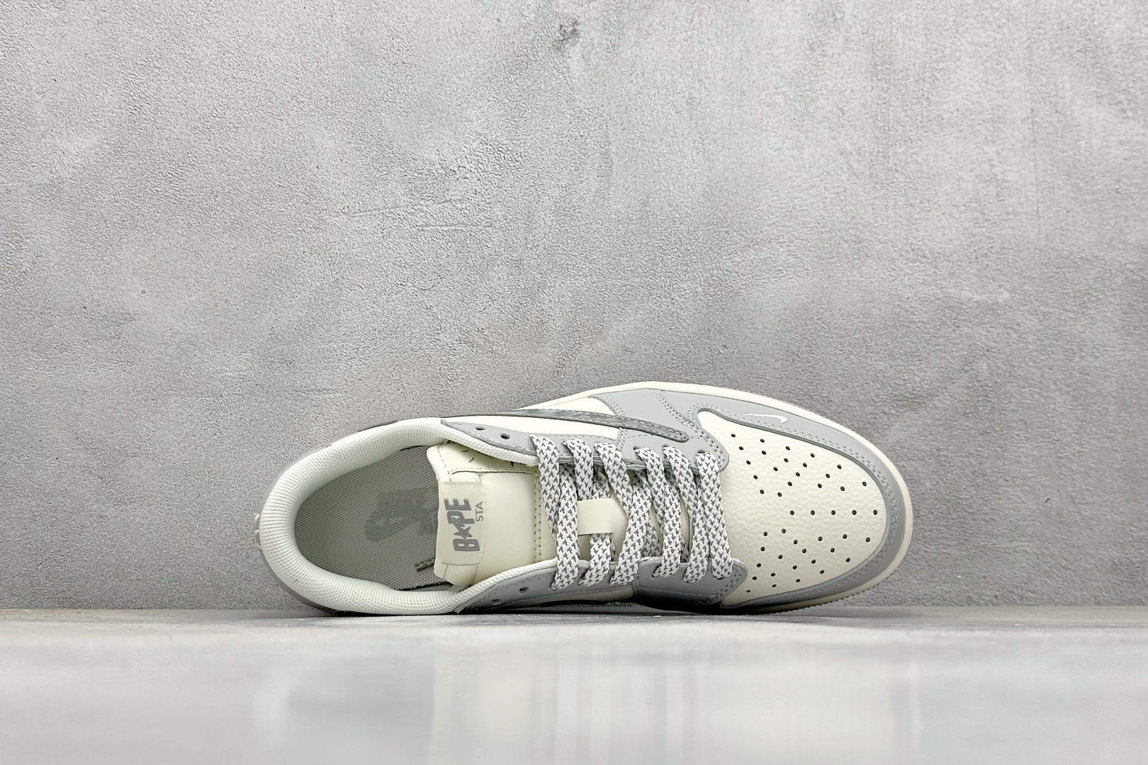 Fragment x Travis Scott x 猿人头 Air Jordan 1 Low 三方联名倒钩 HS8068-021