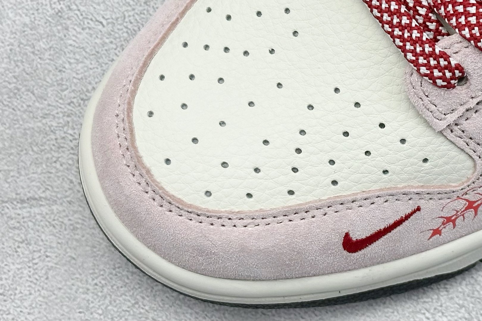 XC版Nk SB Dunk Low 蛇年系列 猪八红勾 低帮休闲板鞋 DJ2024-106-莆田鞋,莆田鞋货源,高仿鞋,高仿鞋货源,安福档口,莆田高仿鞋,莆田鞋批发,高仿鞋批发,莆田高仿运动鞋,高仿运动鞋,莆田运动鞋 XC版Nk SB Dunk Low 蛇年系列 猪八红勾 低帮休闲板鞋 DJ2024-106