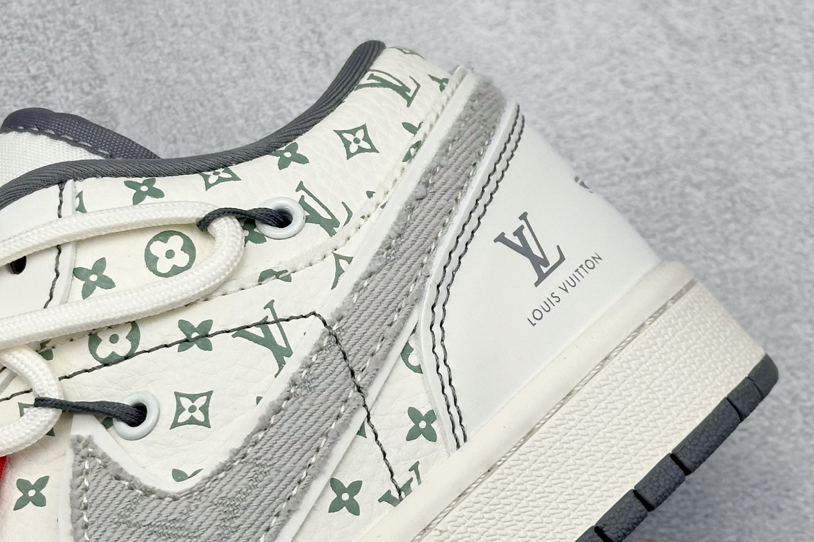 XC版Air Jordan 1 Low AJ1 乔1 LV联名 灰布勾抽绳 高端定制 低帮复古篮球鞋 YX5066-357-莆田鞋,莆田鞋货源,高仿鞋,高仿鞋货源,安福档口,莆田高仿鞋,莆田鞋批发,高仿鞋批发,莆田高仿运动鞋,高仿运动鞋,莆田运动鞋 XC版Air Jordan 1 Low AJ1 乔1 LV联名 灰布勾抽绳 高端定制 低帮复古篮球鞋 YX5066-357