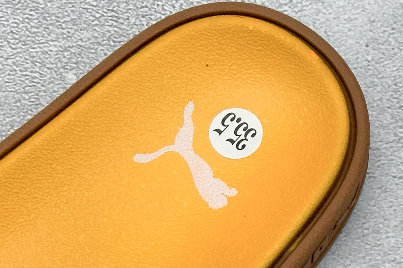 110 PUMA Leadcat 2.0 Palermo Foil 彪马舒适透气 橡胶底拖鞋 399041-01-Chinese UA Cheap High Quatity Brand Clothes Bags handbags Sneakers wholesale wholesaler seller from China Factory suppliers Fashion Clothing Shoes best Quality Beautiful Price 110 PUMA Leadcat 2.0 Palermo Foil 彪马舒适透气 橡胶底拖鞋 399041-01