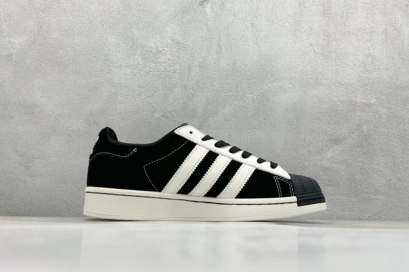 240 AD Originals Superstar x OFF-WHITE 黑白 AD8019-Chinese UA Cheap High Quatity Brand Clothes Bags handbags Sneakers wholesale wholesaler seller from China Factory suppliers Fashion Clothing Shoes best Quality Beautiful Price 240 AD Originals Superstar x OFF-WHITE 黑白 AD8019