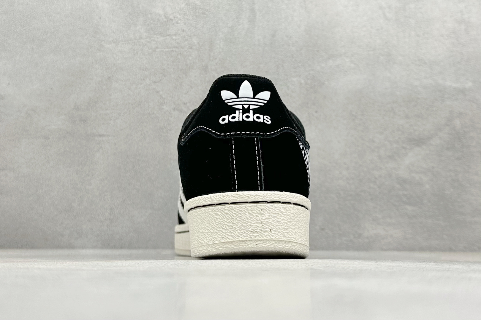 240 AD Originals Superstar x OFF-WHITE 黑白 AD8019-Chinese UA Cheap High Quatity Brand Clothes Bags handbags Sneakers wholesale wholesaler seller from China Factory suppliers Fashion Clothing Shoes best Quality Beautiful Price 240 AD Originals Superstar x OFF-WHITE 黑白 AD8019