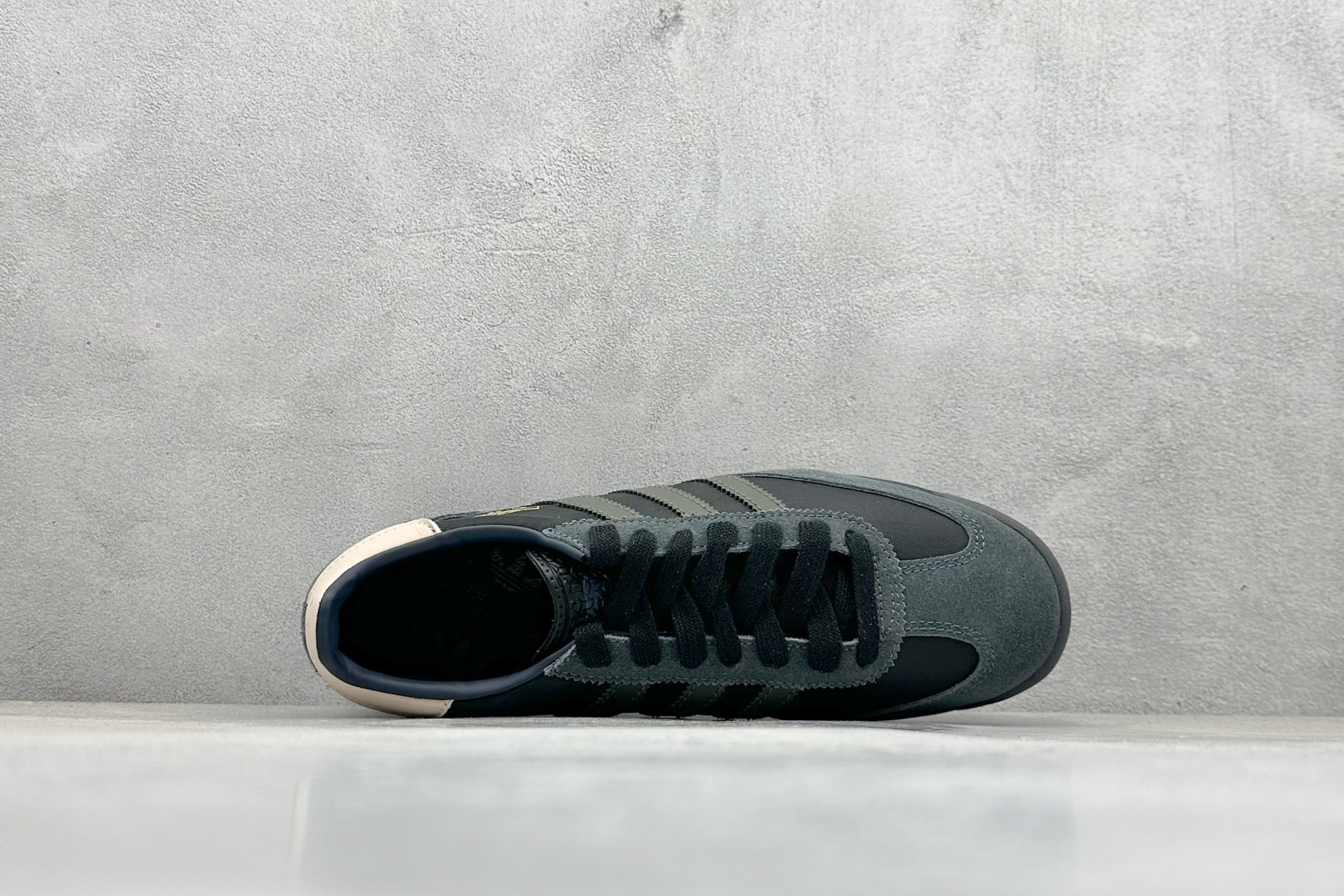 180 AD Original SL 72 RS 经典复古轻便休闲运动慢跑鞋 IG4646-Chinese UA Cheap High Quatity Brand Clothes Bags handbags Sneakers wholesale wholesaler seller from China Factory suppliers Fashion Clothing Shoes best Quality Beautiful Price 180 AD Original SL 72 RS 经典复古轻便休闲运动慢跑鞋 IG4646