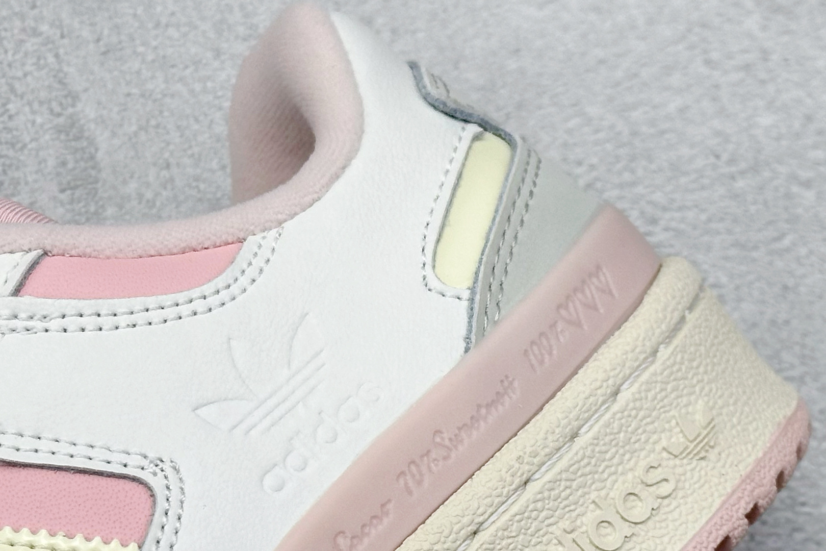 220 Adidas Forum Low CL 潮流休闲运动板鞋 以复古篮球鞋 JR8032-Chinese UA Cheap High Quatity Brand Clothes Bags handbags Sneakers wholesale wholesaler seller from China Factory suppliers Fashion Clothing Shoes best Quality Beautiful Price 220 Adidas Forum Low CL 潮流休闲运动板鞋 以复古篮球鞋 JR8032