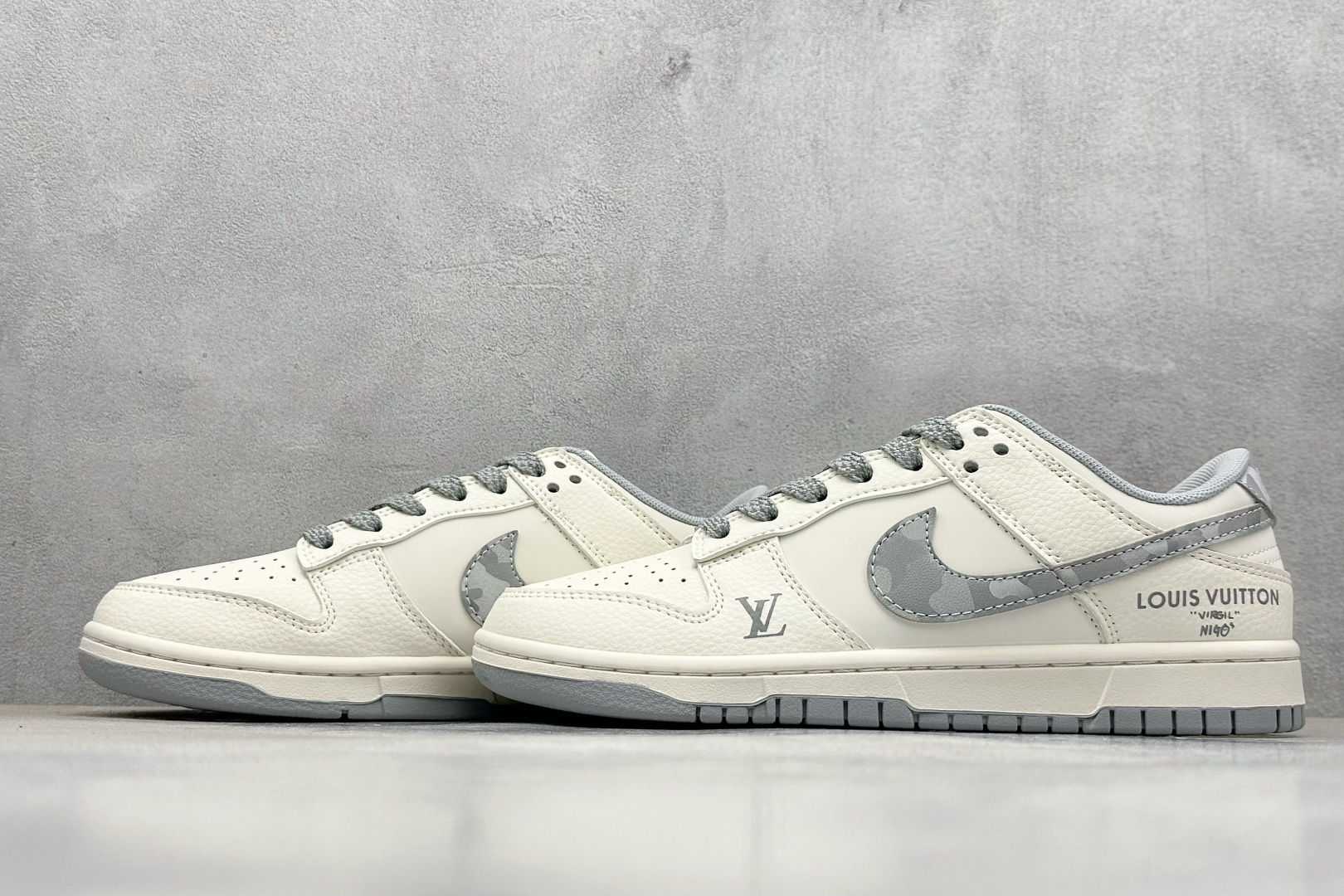 280 Nike Air Dunk LOW 1“LV联名——迷彩灰 ”今年最流行配色搭配 海外潮流爆款 低帮 复古 减震 防滑 耐磨 篮球鞋 JP1628-014-Chinese UA Cheap High Quatity Brand Clothes Bags handbags Sneakers wholesale wholesaler seller from China Factory suppliers Fashion Clothing Shoes best Quality Beautiful Price 280 Nike Air Dunk LOW 1“LV联名——迷彩灰 ”今年最流行配色搭配 海外潮流爆款 低帮 复古 减震 防滑 耐磨 篮球鞋 JP1628-014