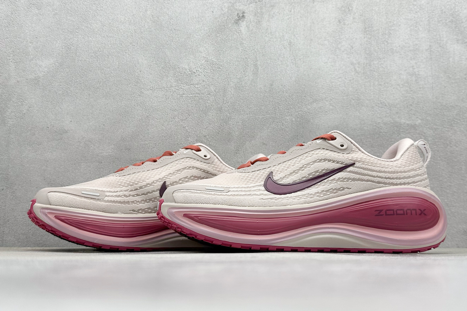 180 Nike Air Zoom Vomero PLUS 全新科技提前原鞋开发运动跑鞋 HV8154-002-Chinese UA Cheap High Quatity Brand Clothes Bags handbags Sneakers wholesale wholesaler seller from China Factory suppliers Fashion Clothing Shoes best Quality Beautiful Price 180 Nike Air Zoom Vomero PLUS 全新科技提前原鞋开发运动跑鞋 HV8154-002