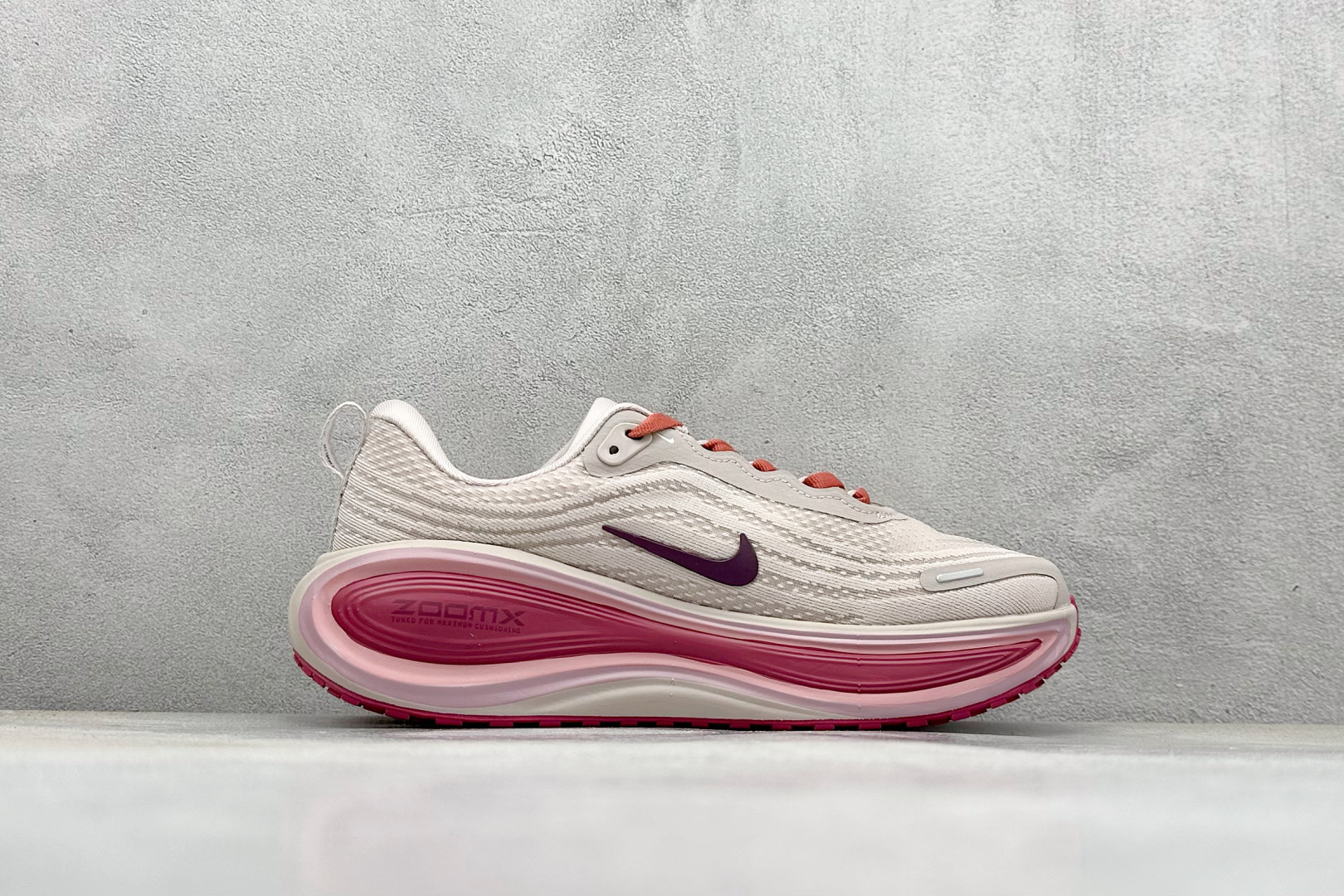 180 Nike Air Zoom Vomero PLUS 全新科技提前原鞋开发运动跑鞋 HV8154-002-Chinese UA Cheap High Quatity Brand Clothes Bags handbags Sneakers wholesale wholesaler seller from China Factory suppliers Fashion Clothing Shoes best Quality Beautiful Price 180 Nike Air Zoom Vomero PLUS 全新科技提前原鞋开发运动跑鞋 HV8154-002
