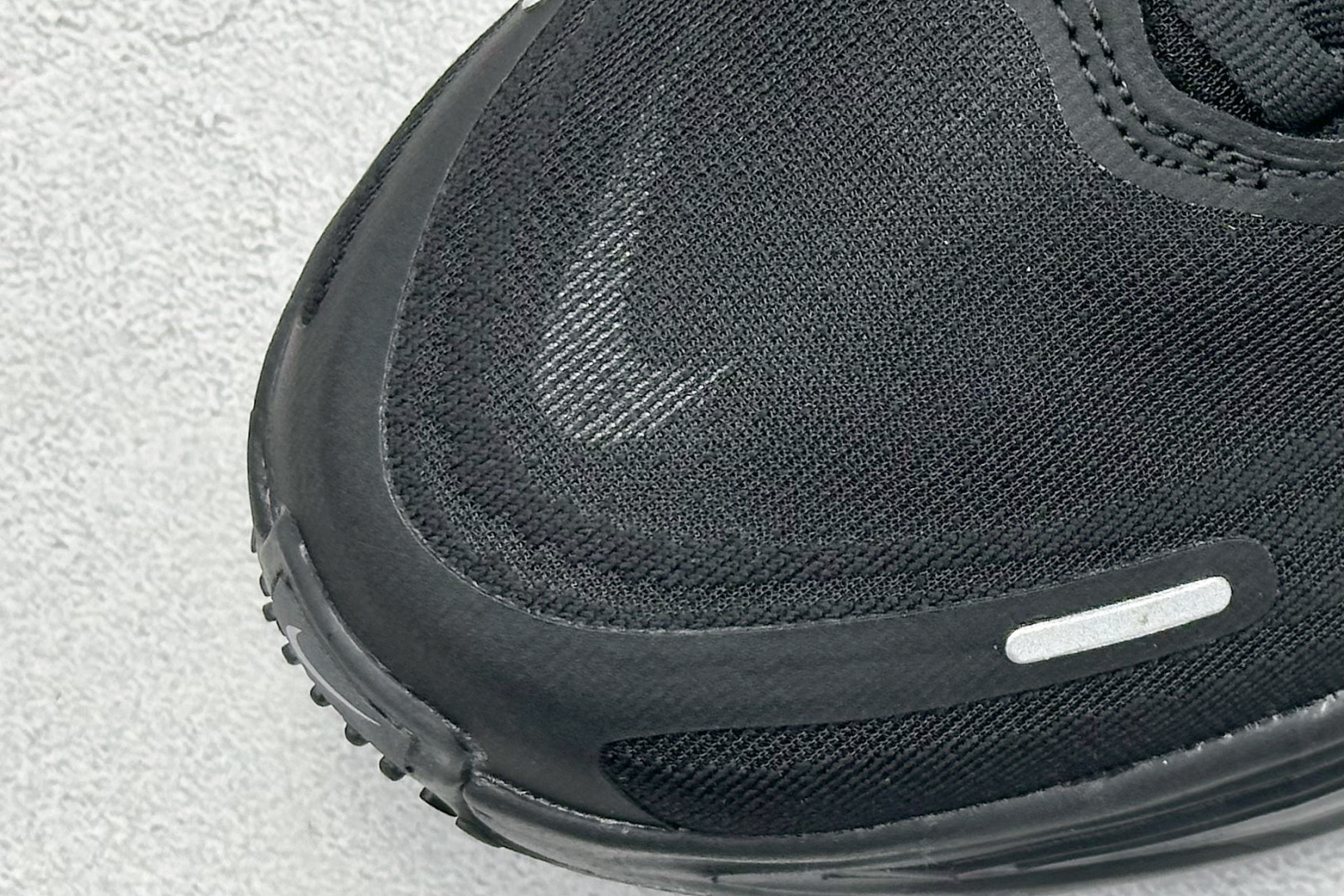 180 Nike Air Zoom Vomero PLUS HV8150-001-Chinese UA Cheap High Quatity Brand Clothes Bags handbags Sneakers wholesale wholesaler seller from China Factory suppliers Fashion Clothing Shoes best Quality Beautiful Price 180 Nike Air Zoom Vomero PLUS HV8150-001