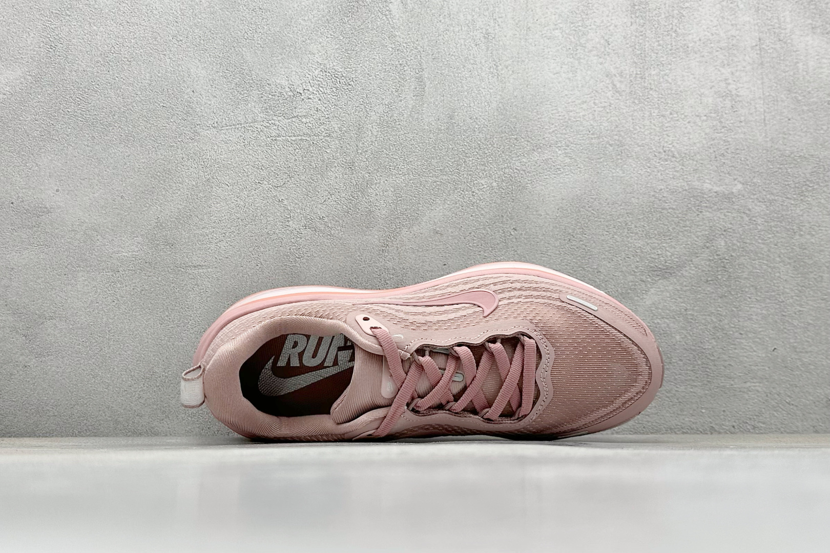 180 Nike Air Zoom Vomero PLUS 全新科技提前原鞋开发 运动跑鞋 HV8154-601-Chinese UA Cheap High Quatity Brand Clothes Bags handbags Sneakers wholesale wholesaler seller from China Factory suppliers Fashion Clothing Shoes best Quality Beautiful Price 180 Nike Air Zoom Vomero PLUS 全新科技提前原鞋开发 运动跑鞋 HV8154-601