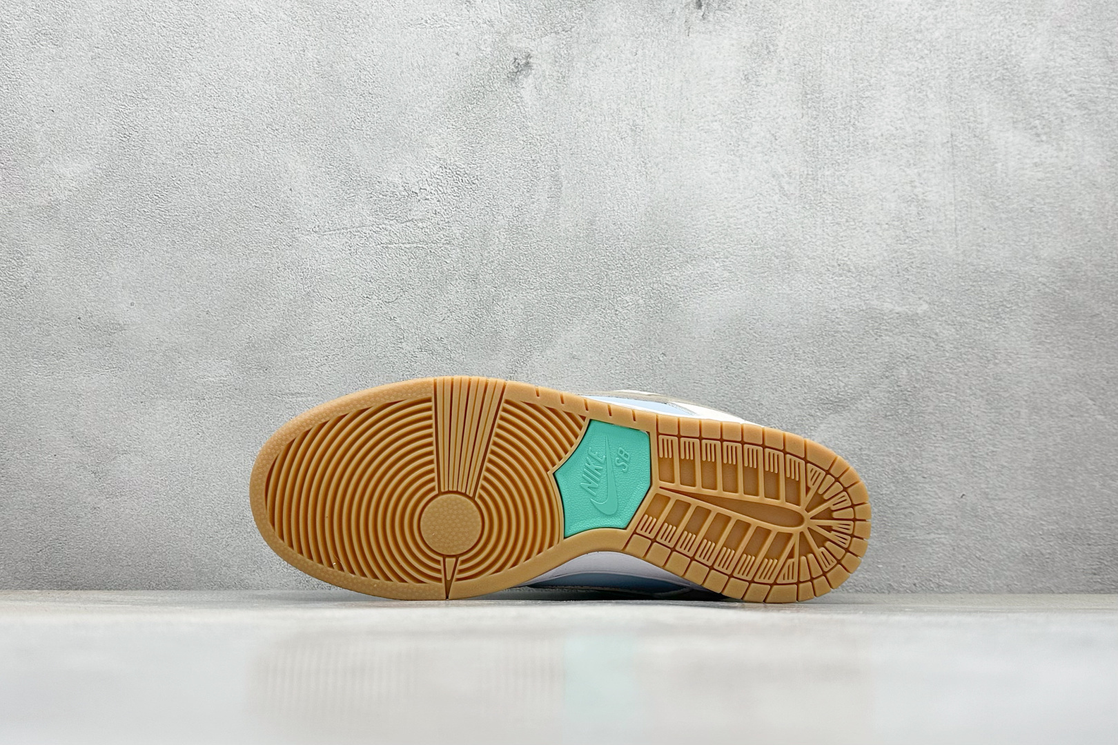 220 BF版Nike Dunk SB 鬼脸联名 HF3704-001